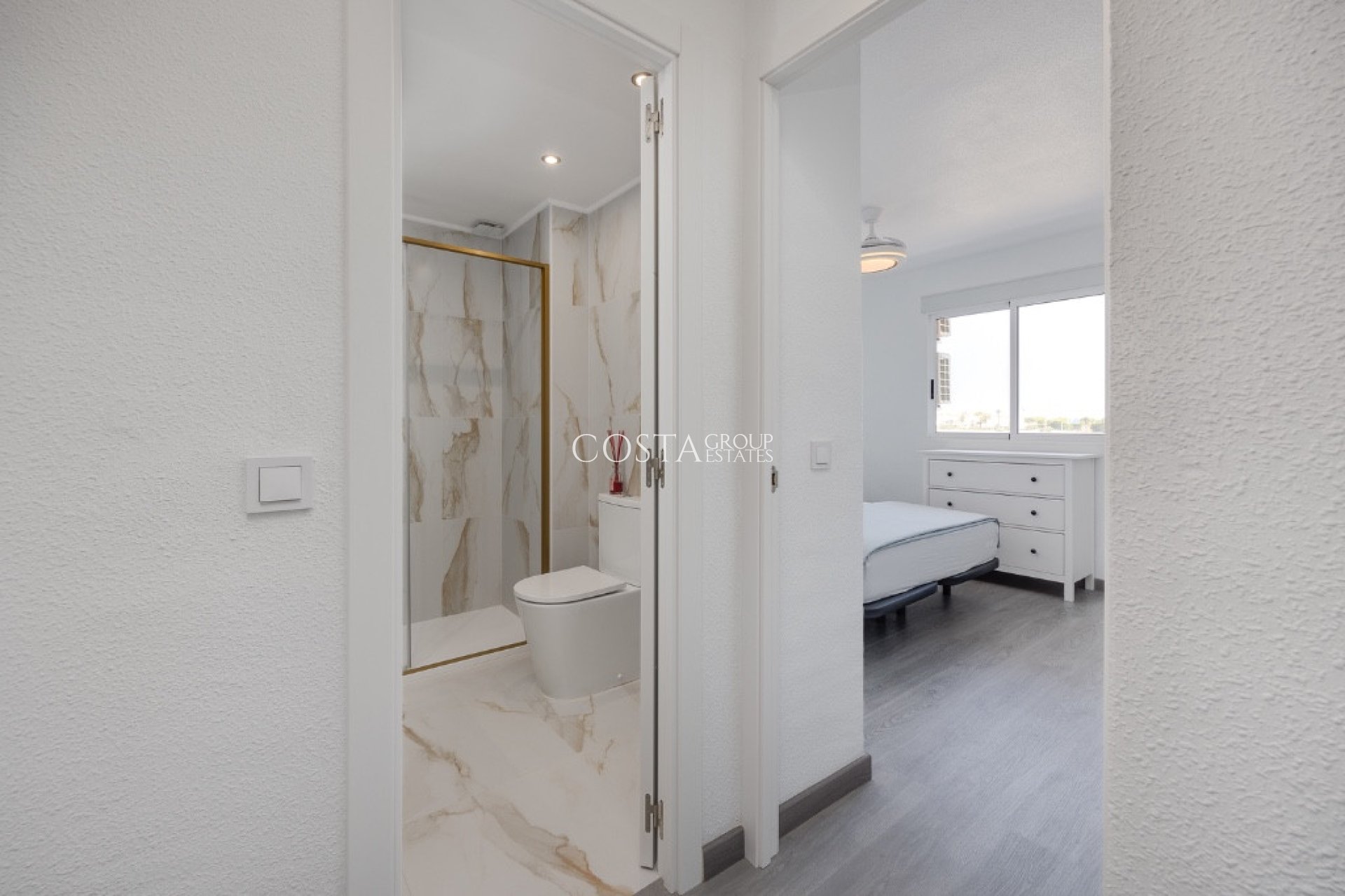 Herverkoop - Apartments -
Orihuela - Punta Prima