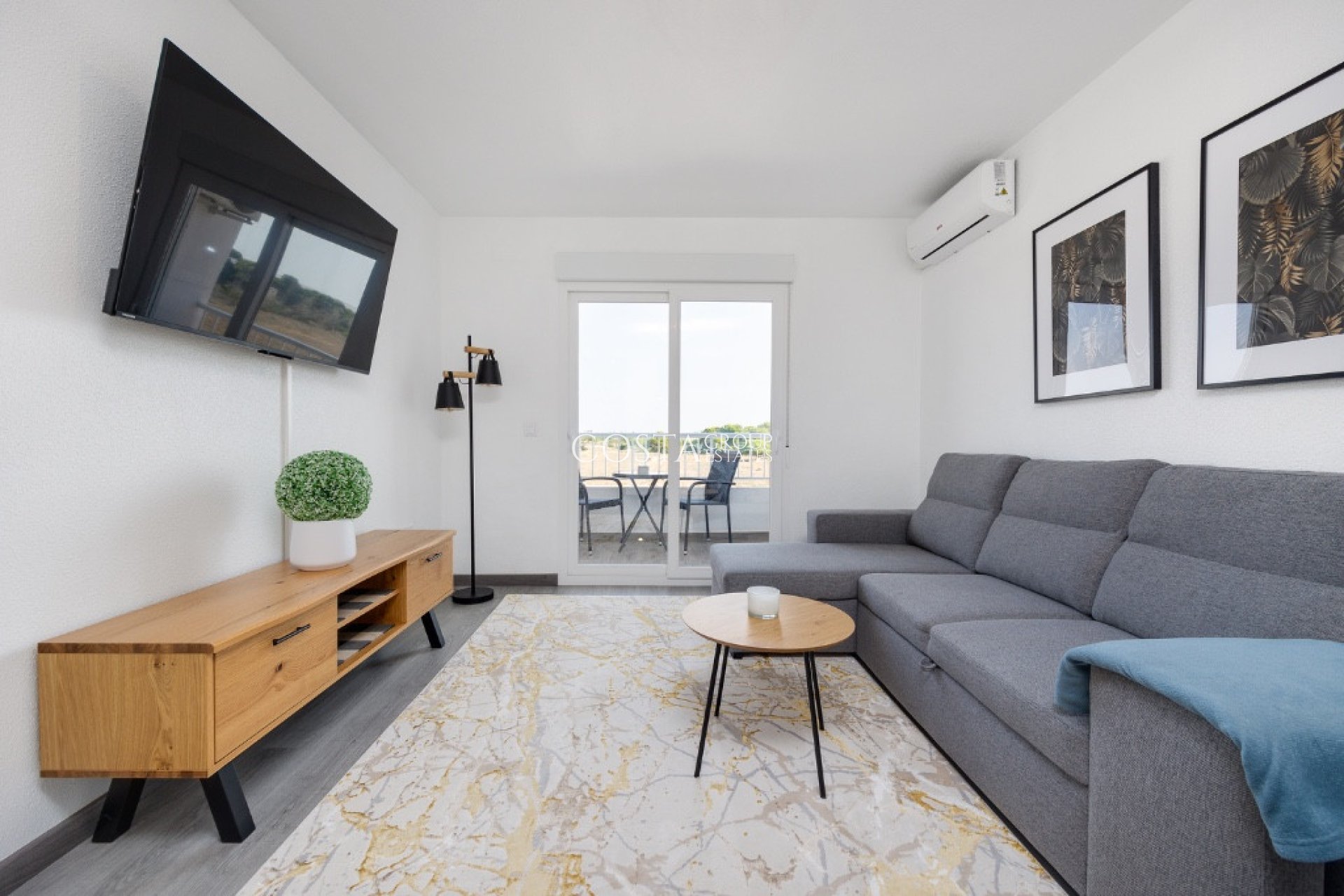 Herverkoop - Apartments -
Orihuela - Punta Prima