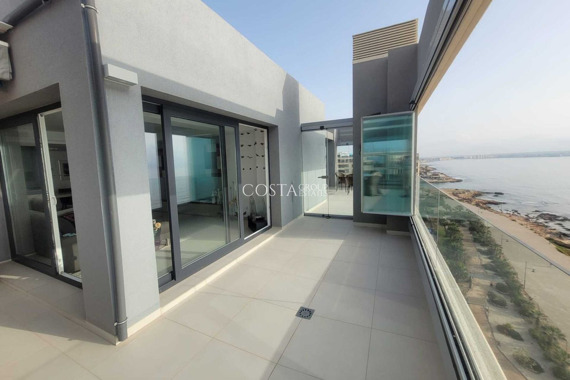 Herverkoop - Apartments -
Orihuela - Punta Prima