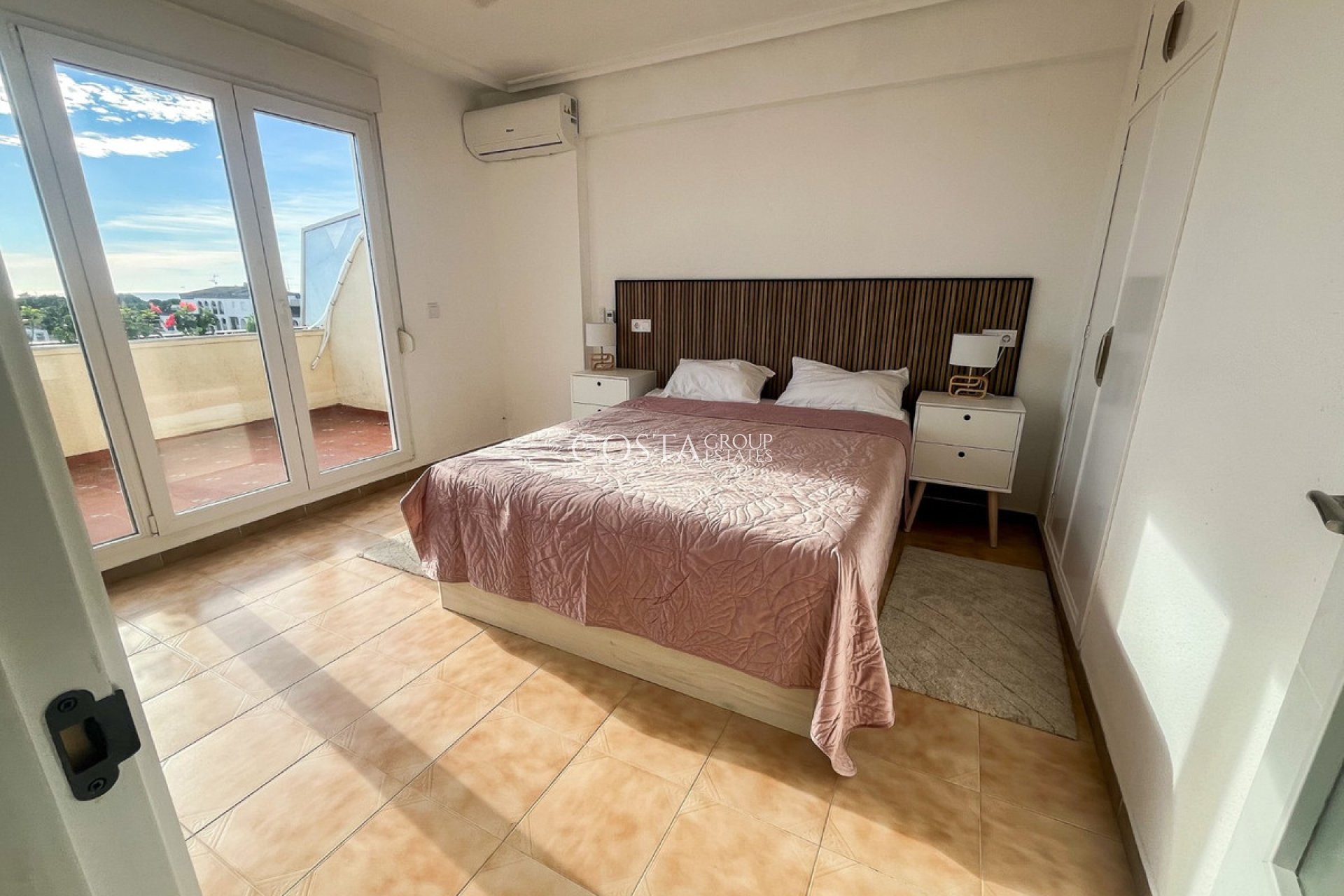 Herverkoop - Apartments -
Orihuela - Punta Prima