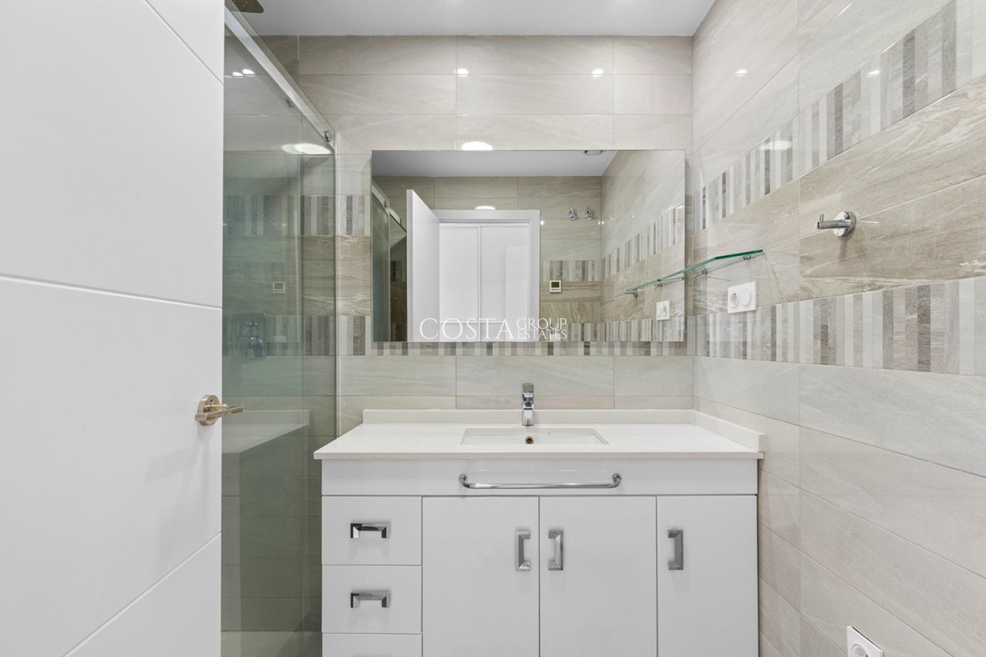 Herverkoop - Apartments -
Orihuela - Punta Prima