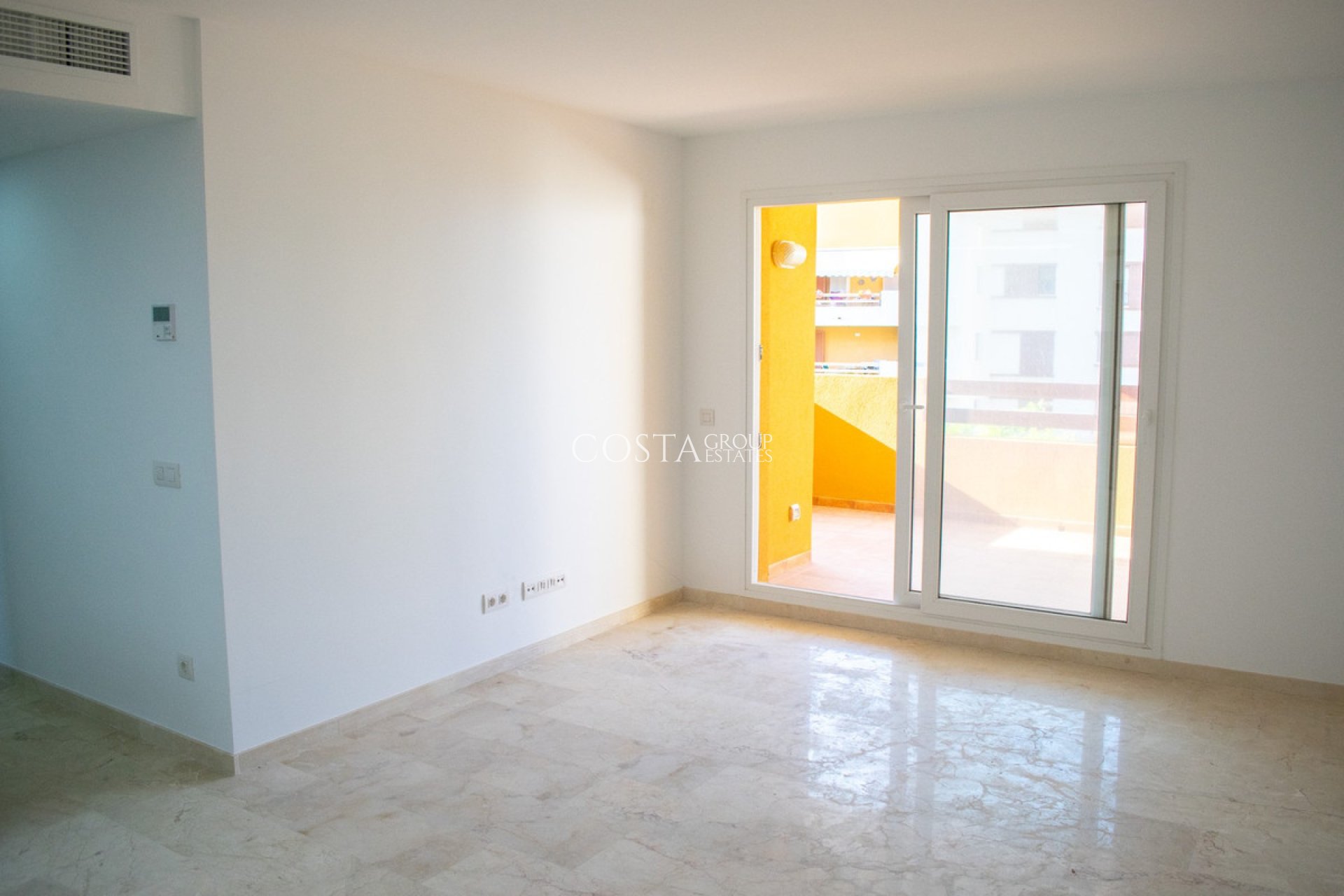 Herverkoop - Apartments -
Orihuela - Punta Prima
