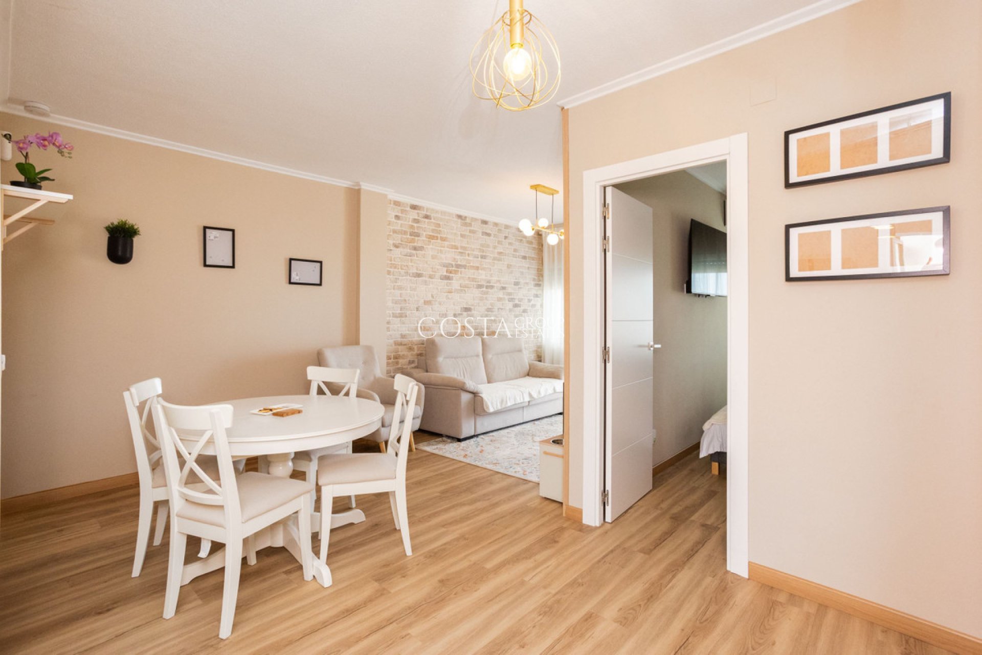 Herverkoop - Apartments -
Pilar de la Horadada - Torre De La Horadada