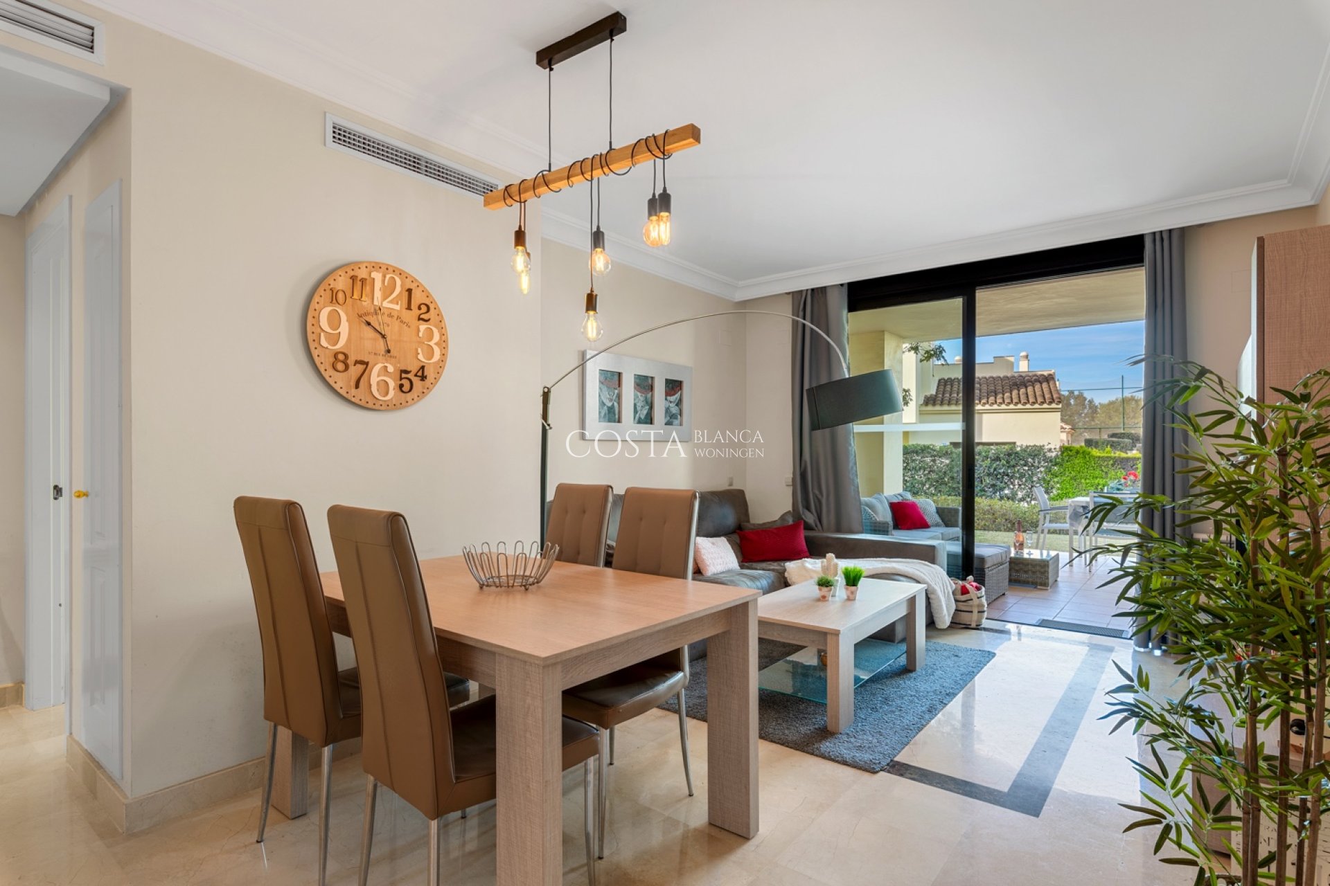 Herverkoop - Apartments -
Roda Golf