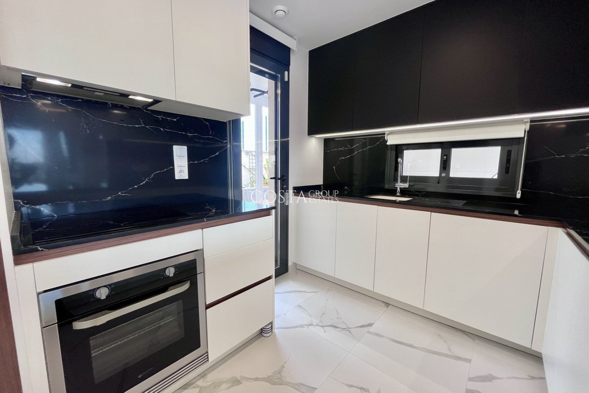 Herverkoop - Apartments -
San Miguel de Salinas - San Miguel de Salinas Centro