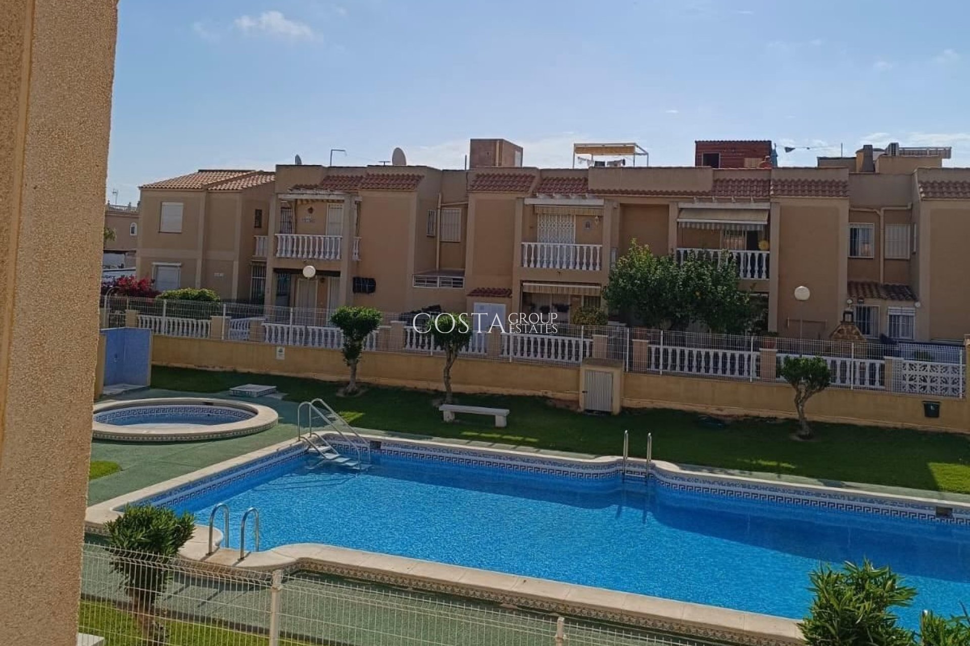 Herverkoop - Apartments -
Torrevieja - Aguas Nuevas