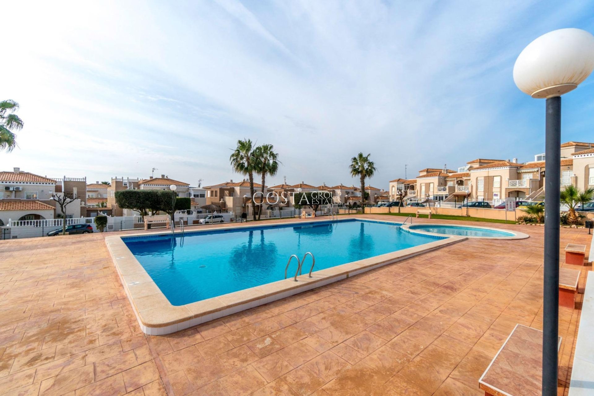 Herverkoop - Apartments -
Torrevieja - Aguas Nuevas