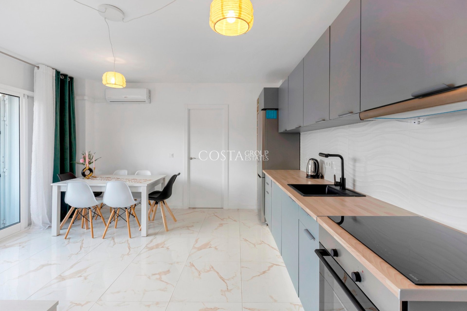 Herverkoop - Apartments -
Torrevieja - La Mata