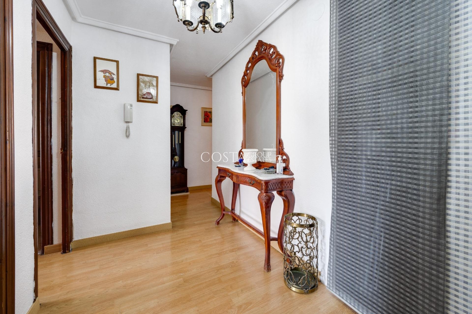 Herverkoop - Apartments -
Torrevieja - Playa del Cura