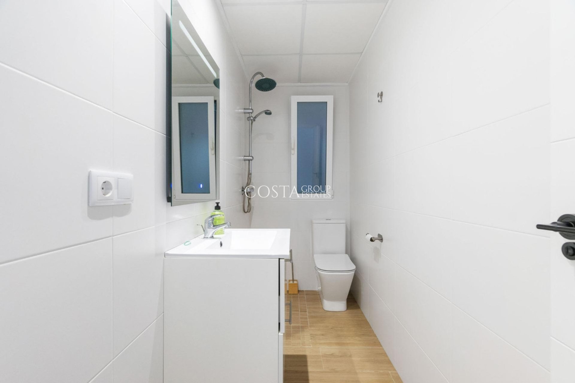 Herverkoop - Apartments -
Torrevieja - Playa del Cura