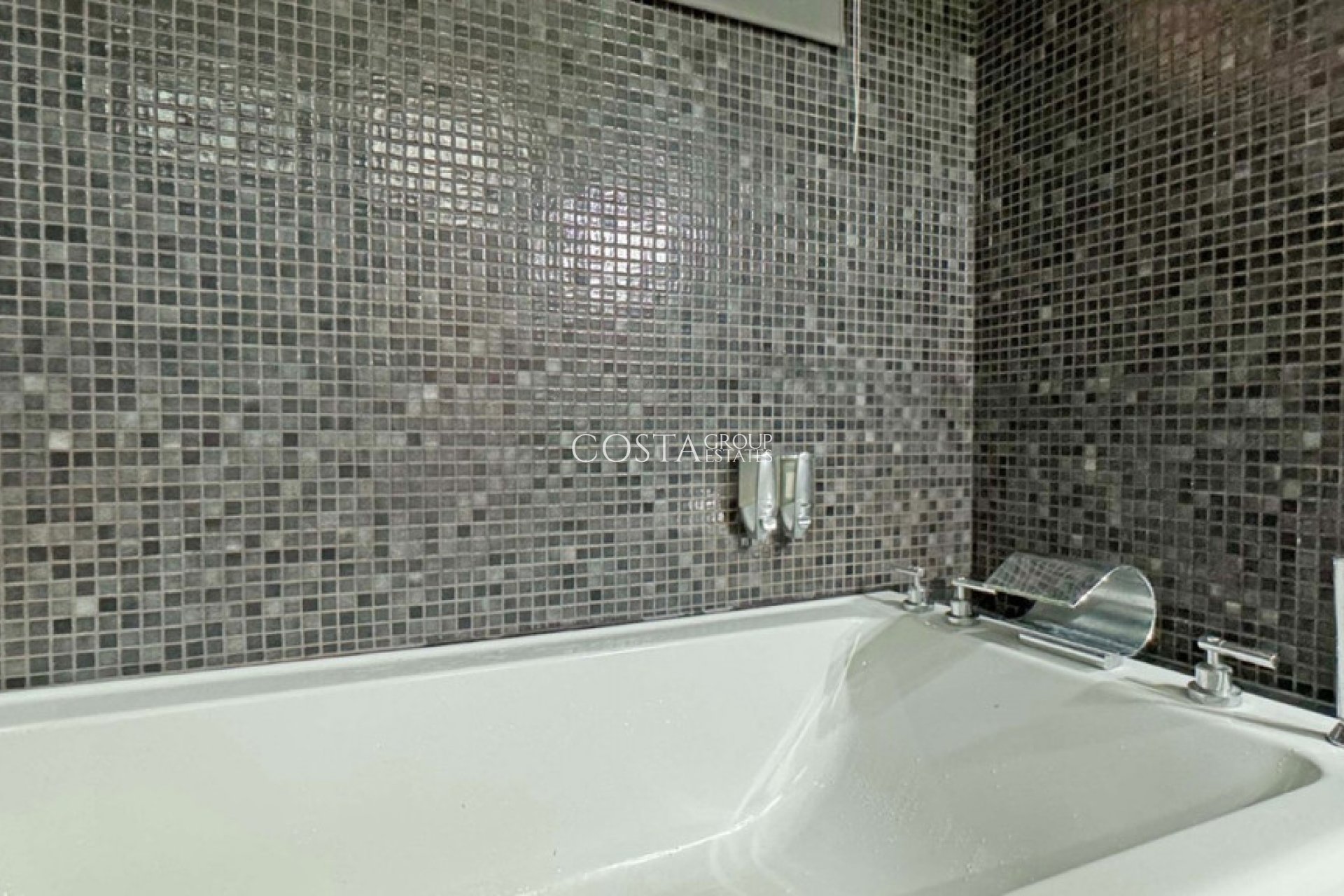 Herverkoop - Apartments -
Torrevieja - Playa del Cura
