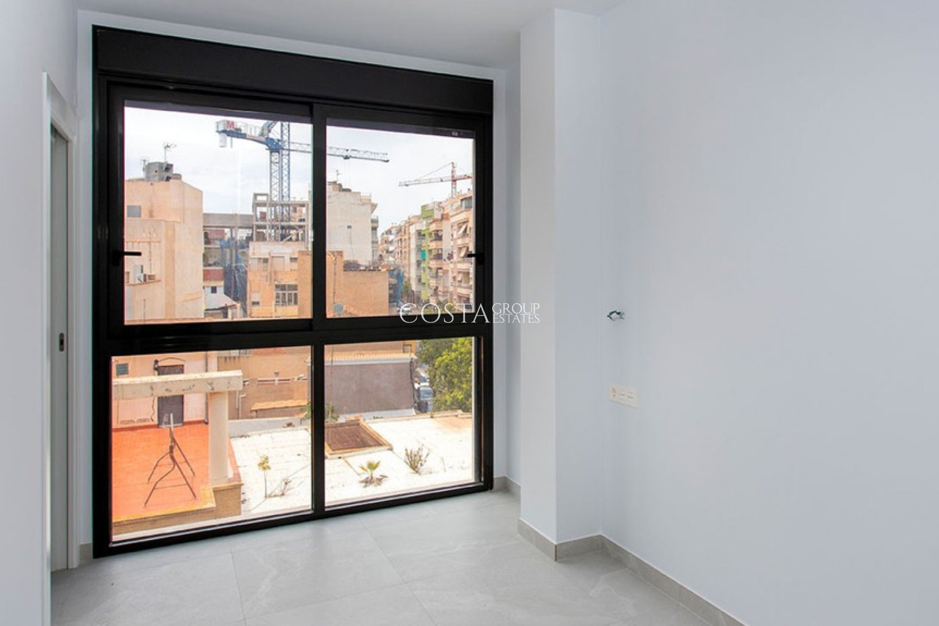 Herverkoop - Apartments -
Torrevieja - Playa del Cura