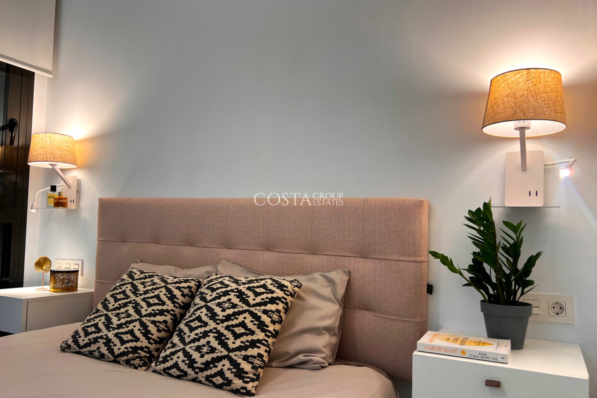 Herverkoop - Apartments -
Torrevieja - Playa del Cura