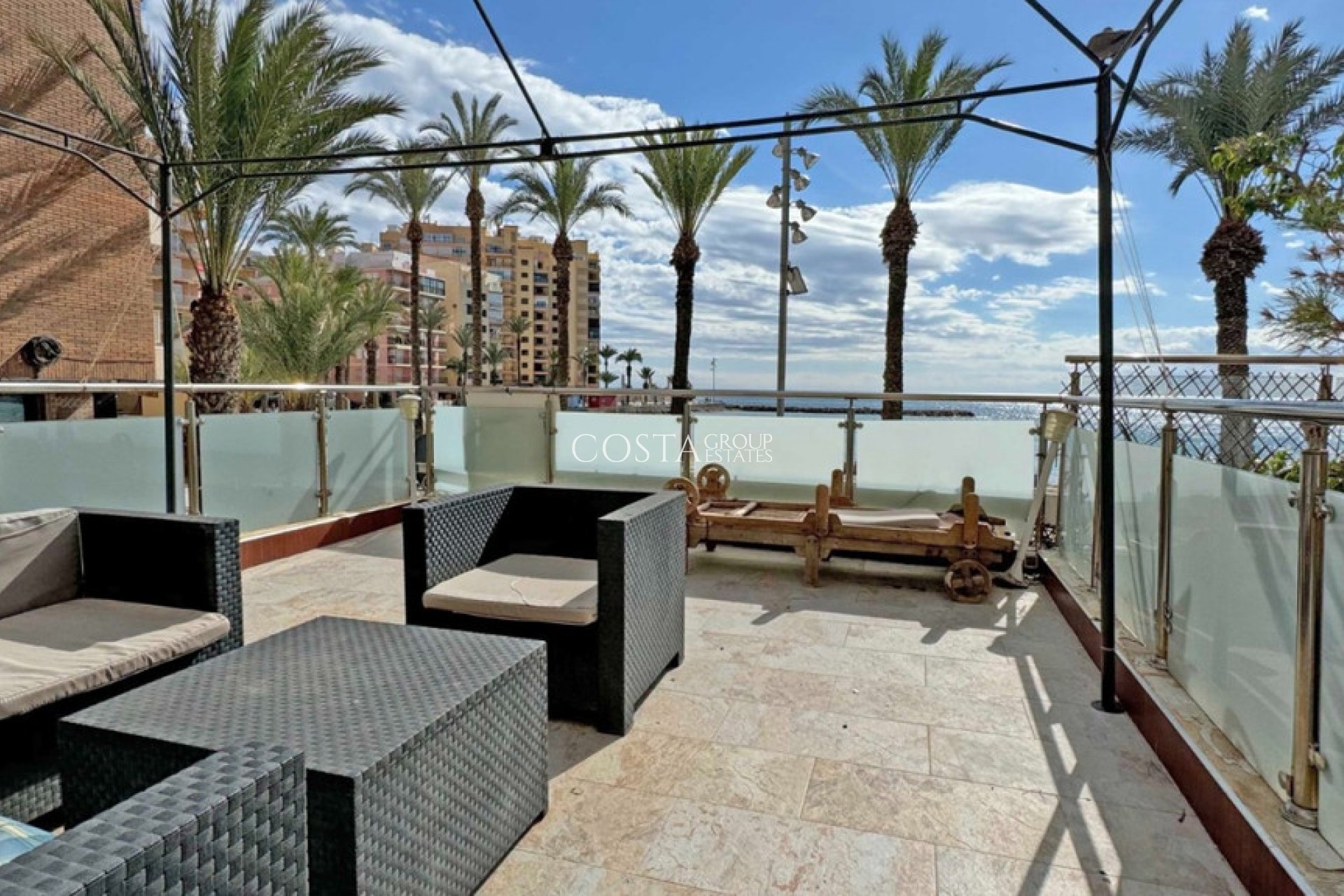 Herverkoop - Apartments -
Torrevieja - Playa del Cura