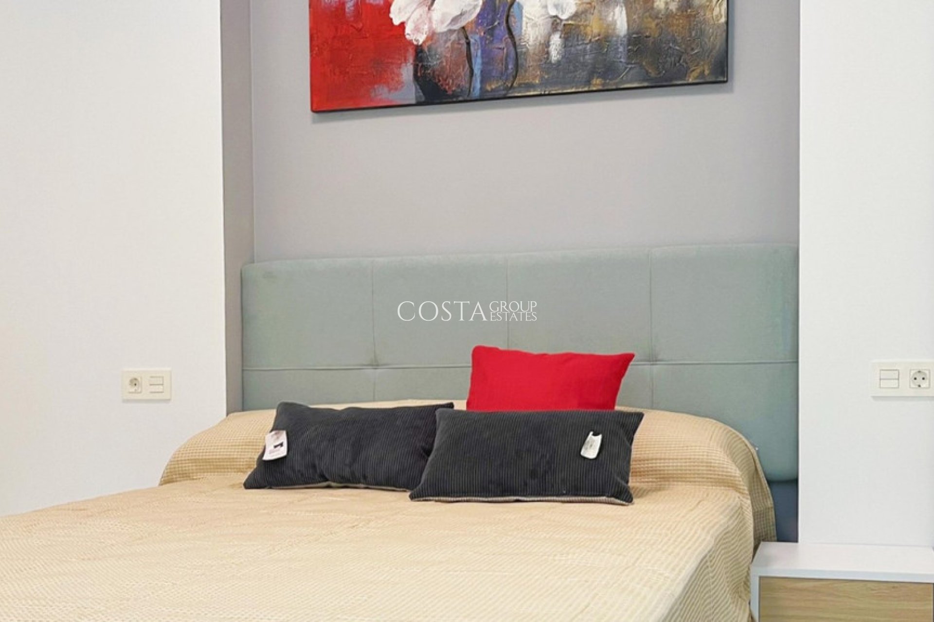 Herverkoop - Apartments -
Torrevieja - Playa del Cura