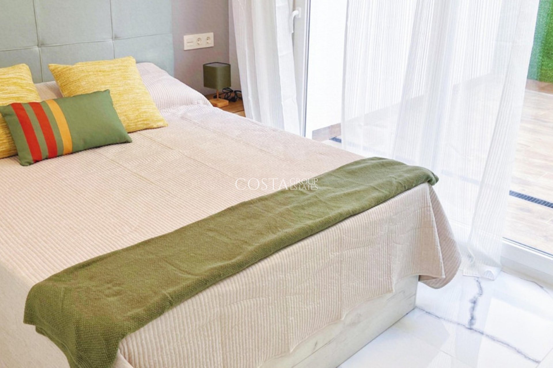 Herverkoop - Apartments -
Torrevieja - Playa del Cura