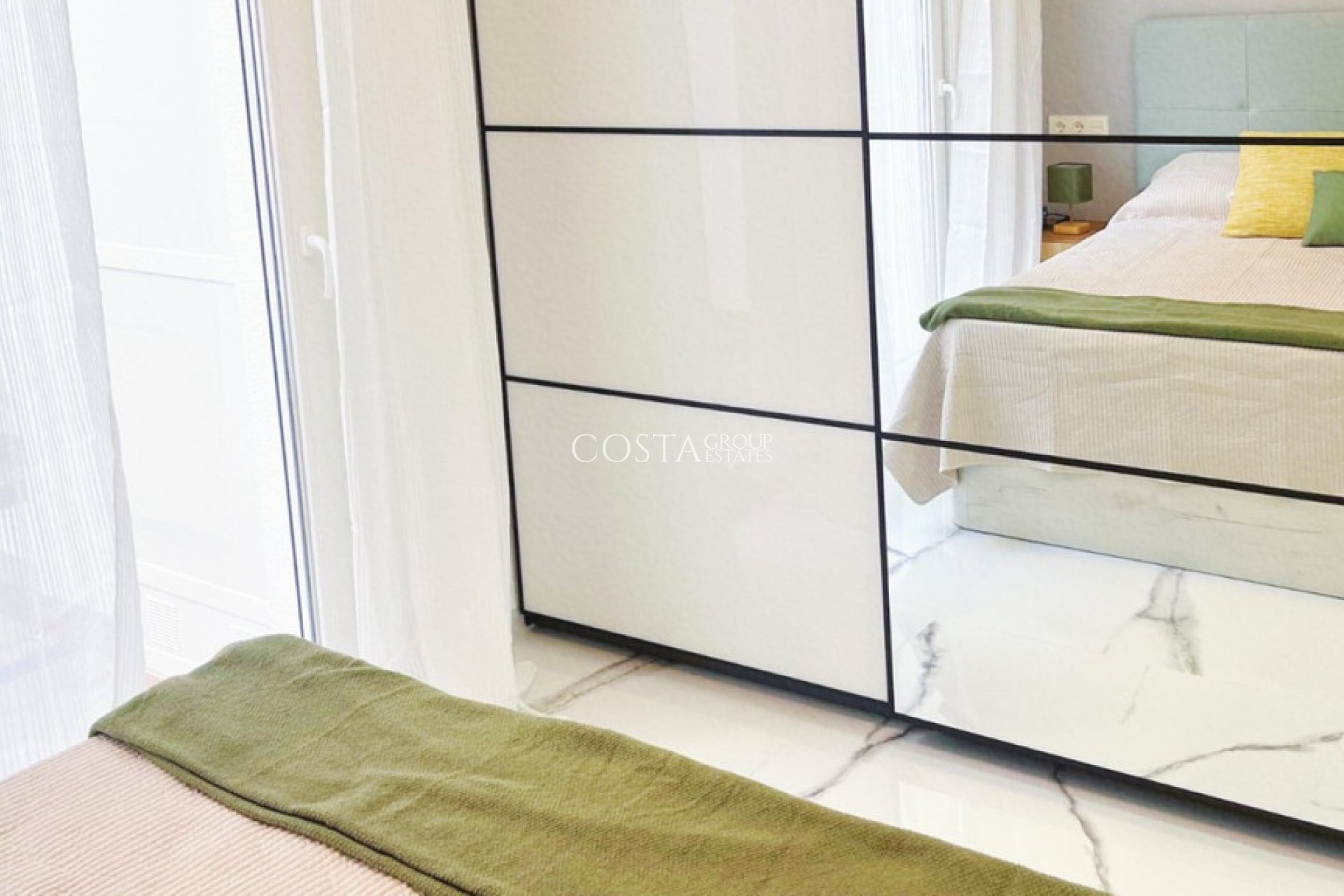 Herverkoop - Apartments -
Torrevieja - Playa del Cura