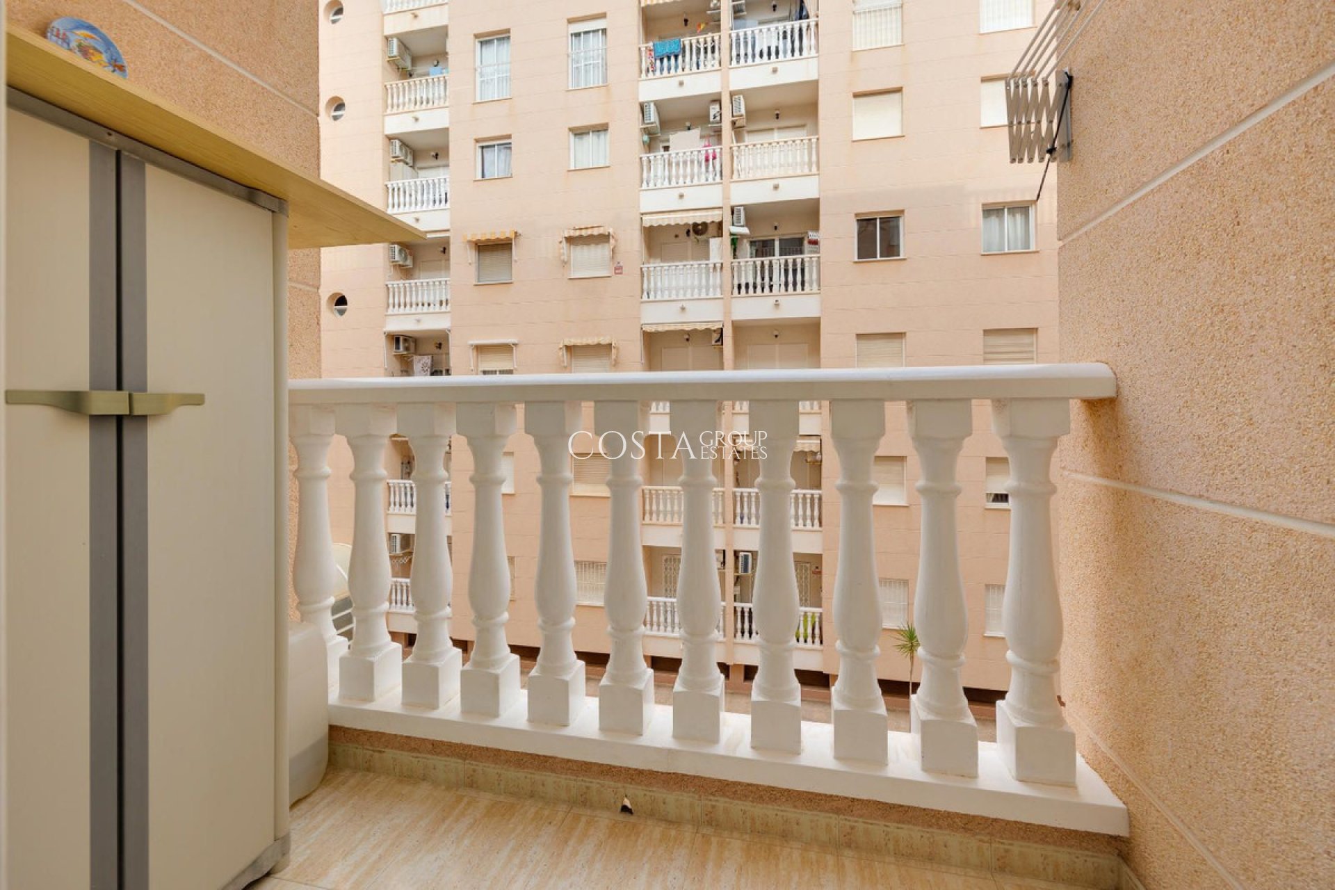 Herverkoop - Apartments -
Torrevieja - Playa del Cura