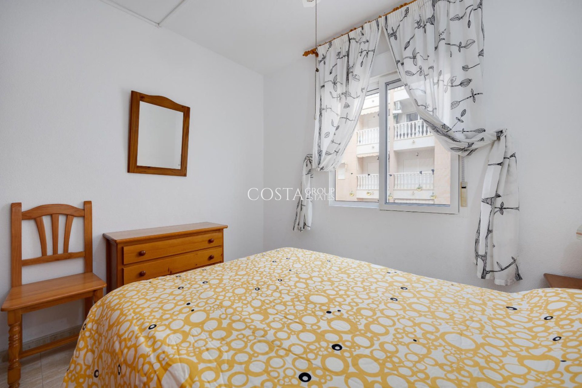 Herverkoop - Apartments -
Torrevieja - Playa del Cura