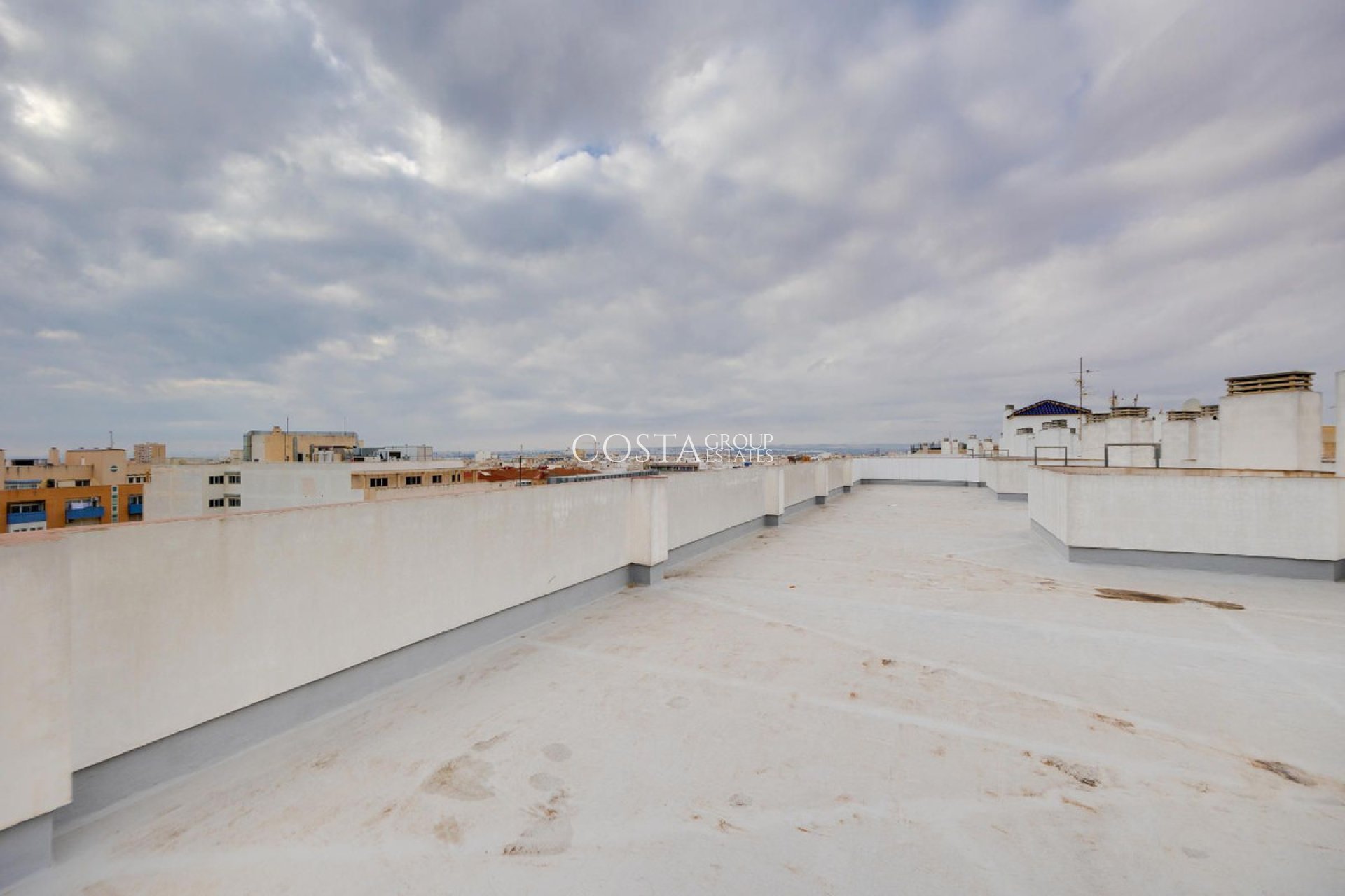 Herverkoop - Apartments -
Torrevieja - Playa del Cura