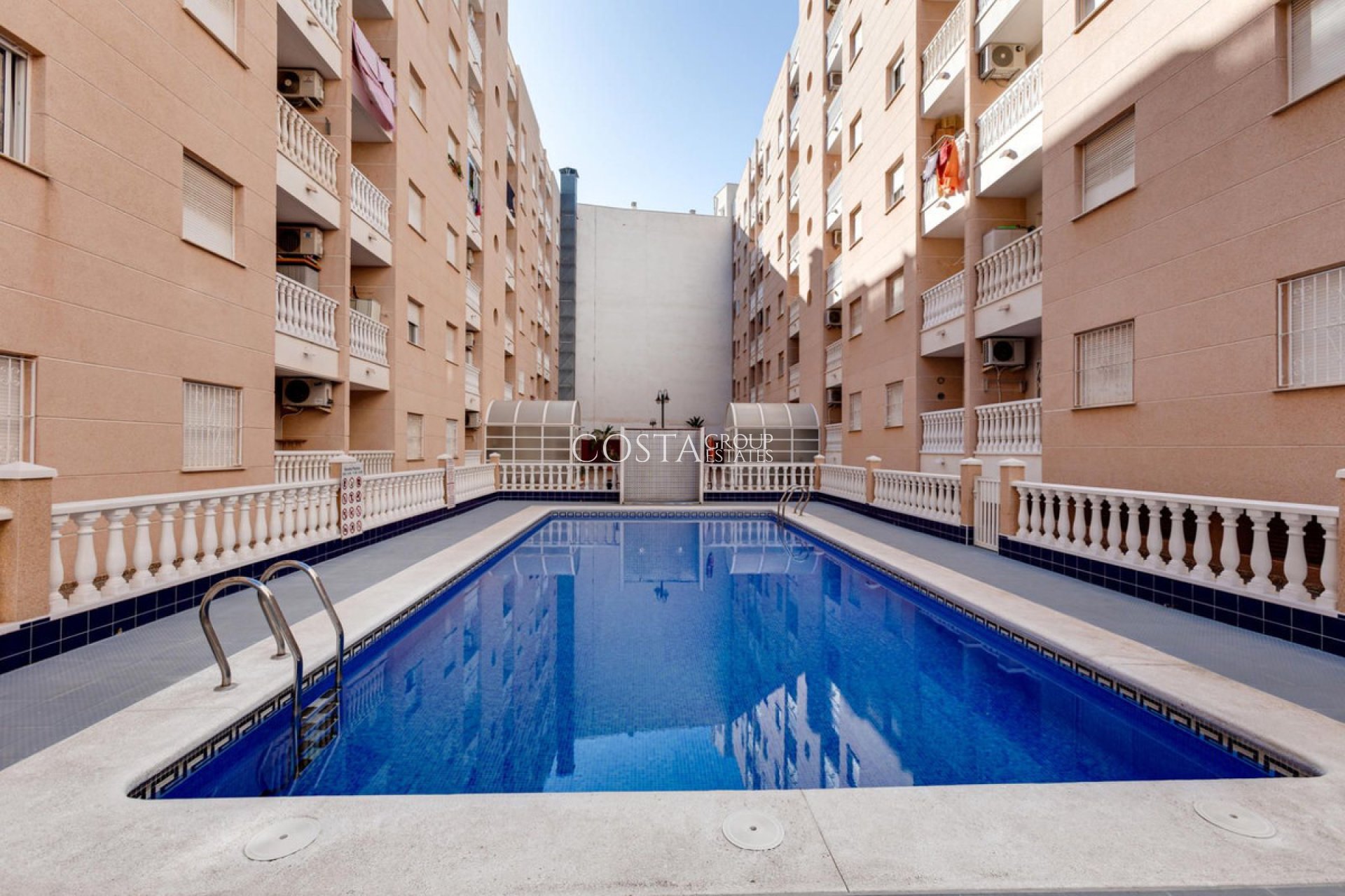 Herverkoop - Apartments -
Torrevieja - Playa del Cura