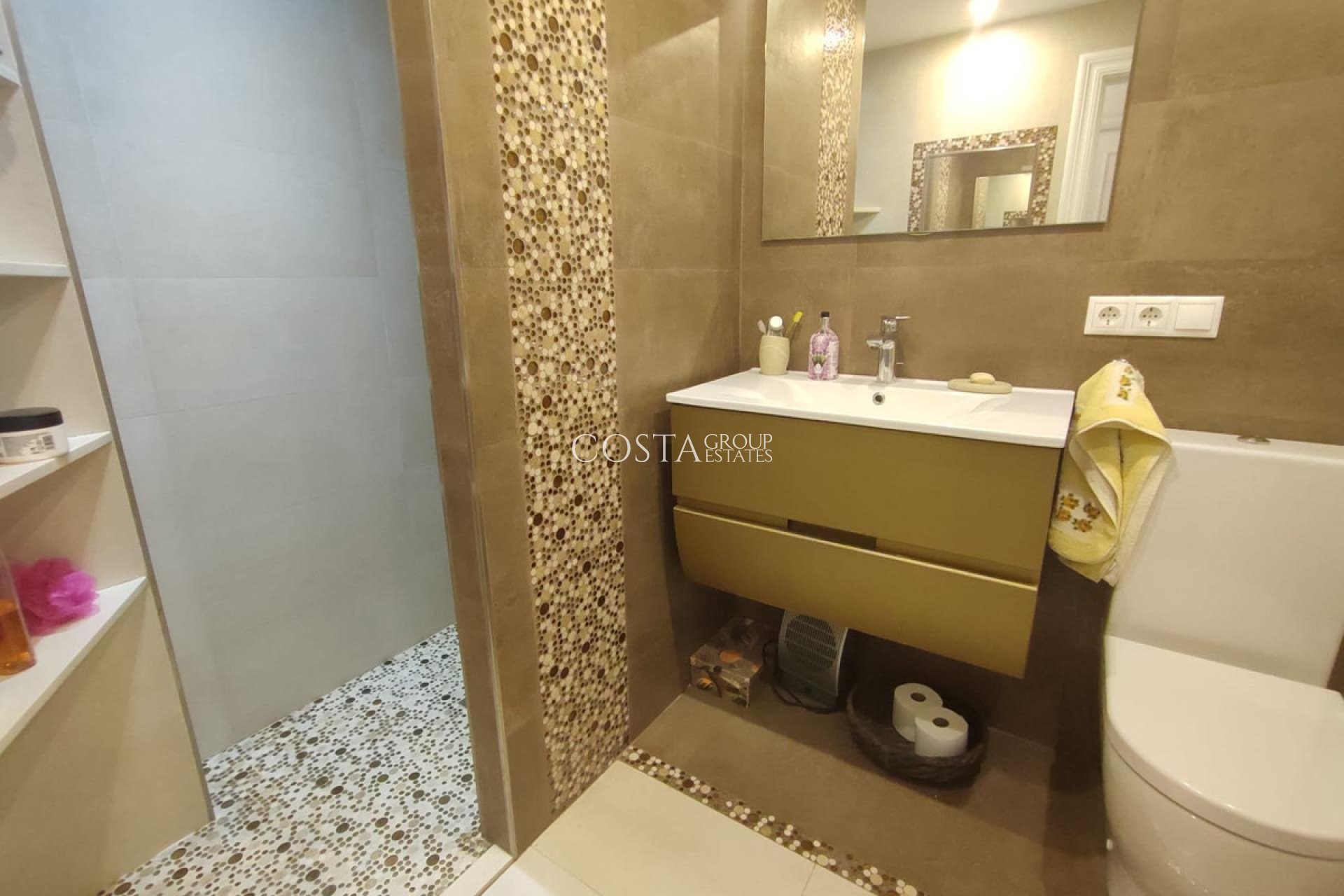 Herverkoop - Apartments -
Torrevieja - Torrevieja Centro