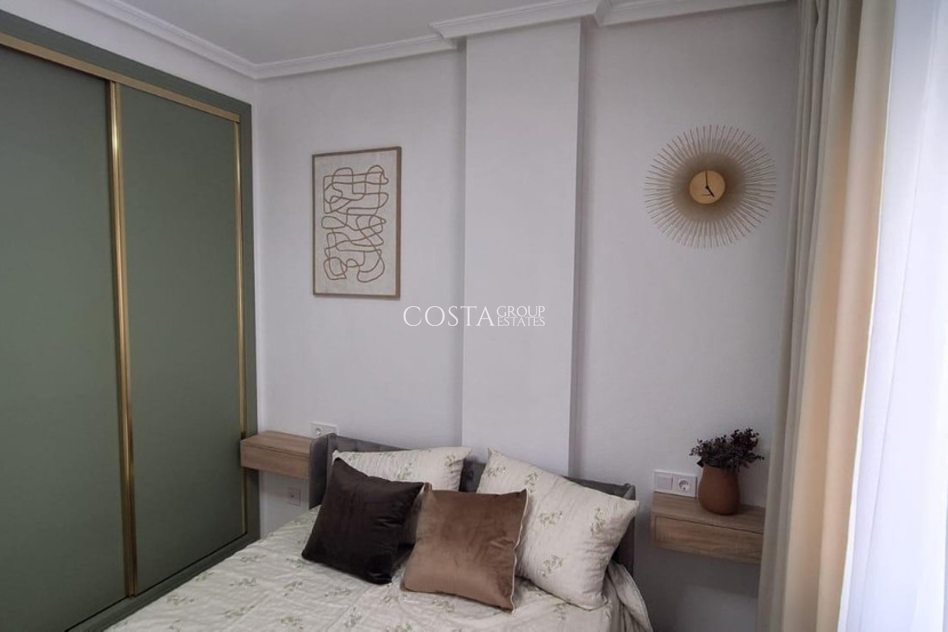 Herverkoop - Apartments -
Torrevieja - Torrevieja Centro