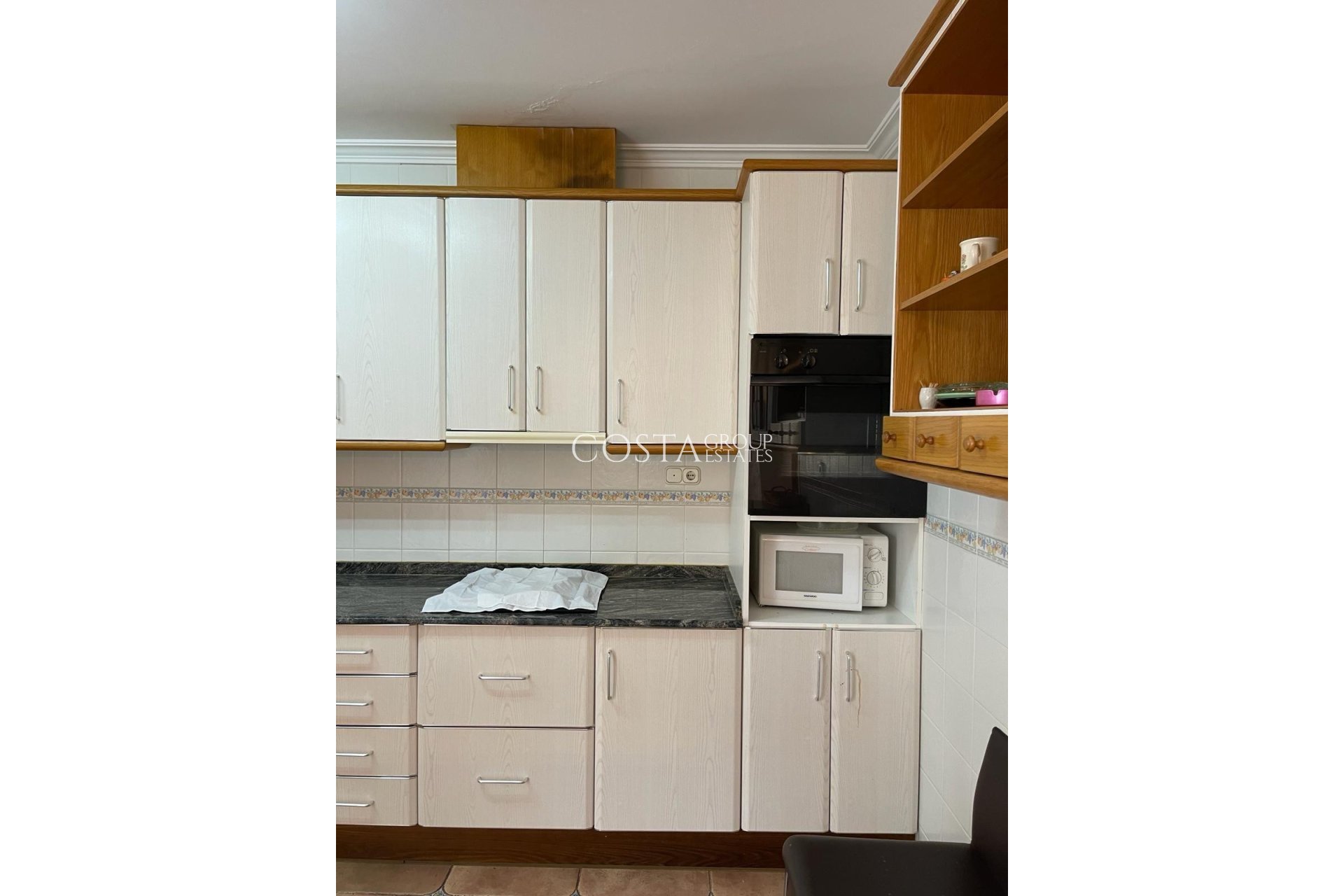 Herverkoop - Apartments -
Torrevieja - Torrevieja Centro
