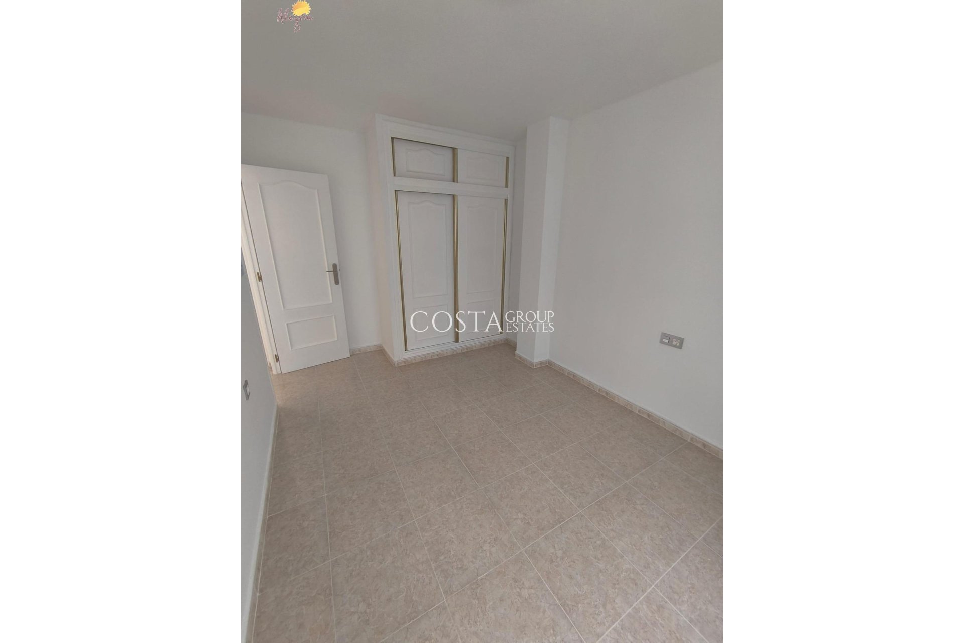 Herverkoop - Apartments -
Torrevieja - Torrevieja Centro