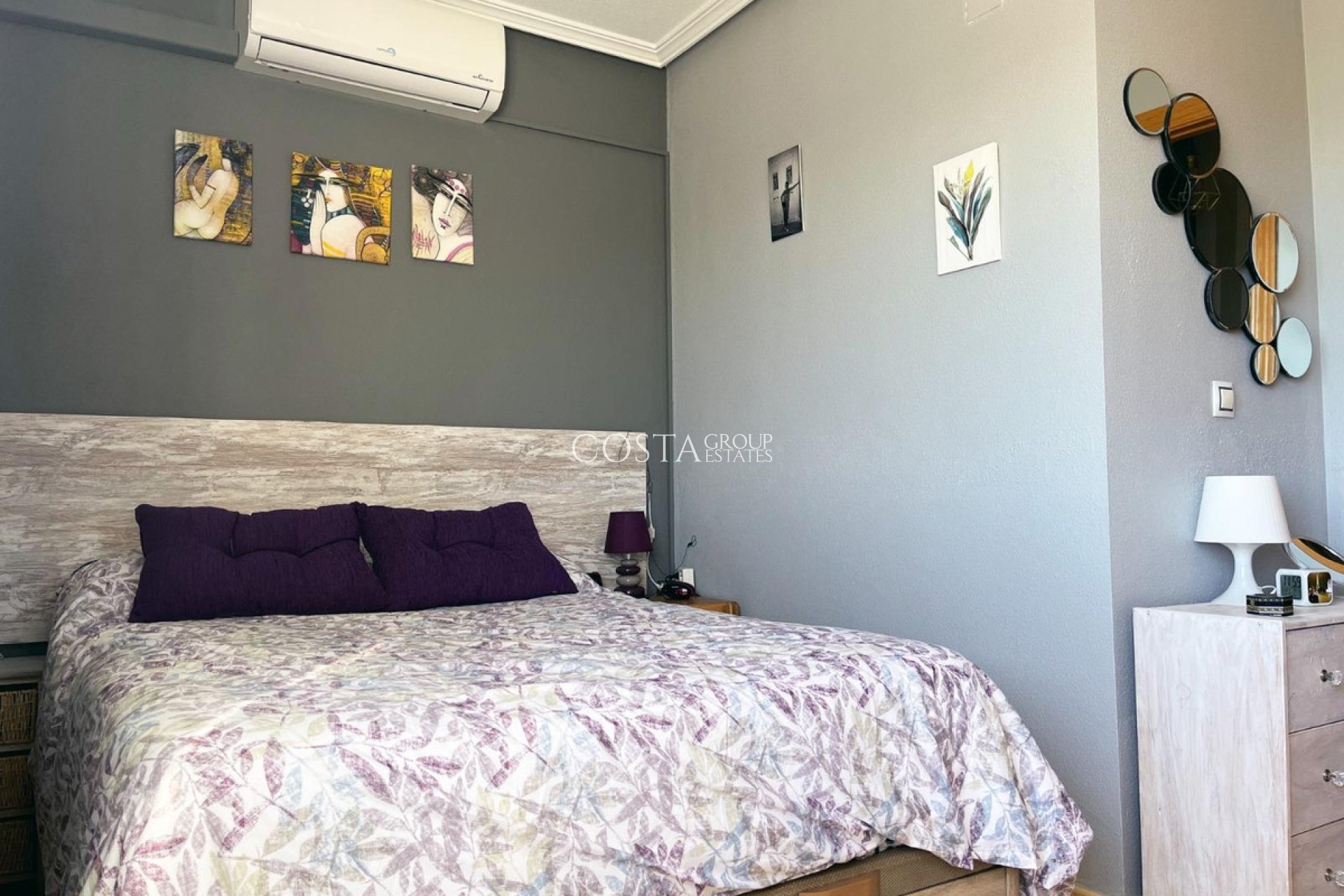 Herverkoop - Apartments -
Torrevieja - Torrevieja Centro