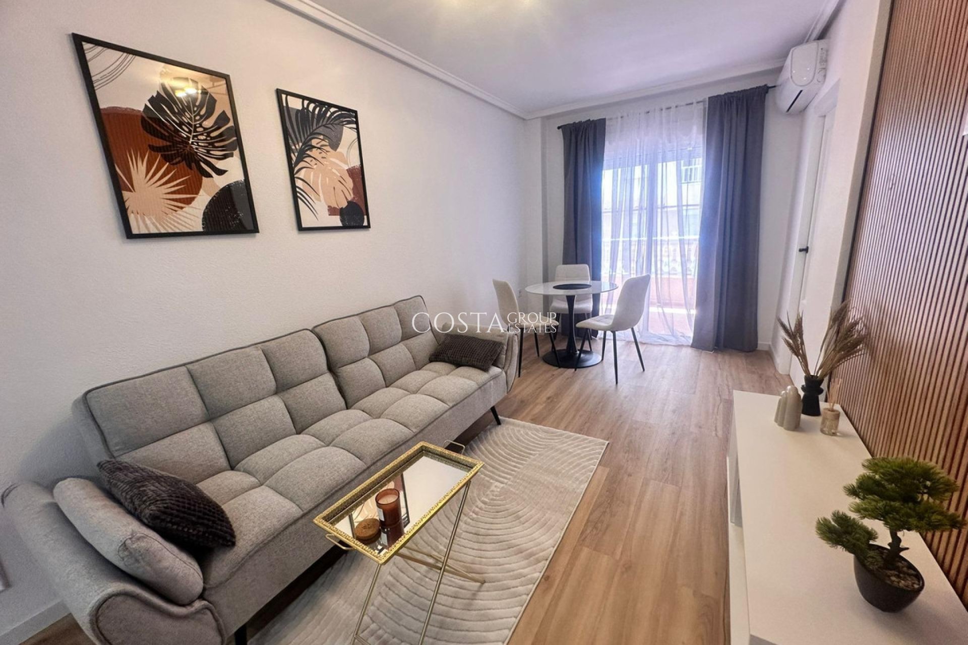 Herverkoop - Apartments -
Torrevieja - Torrevieja Centro