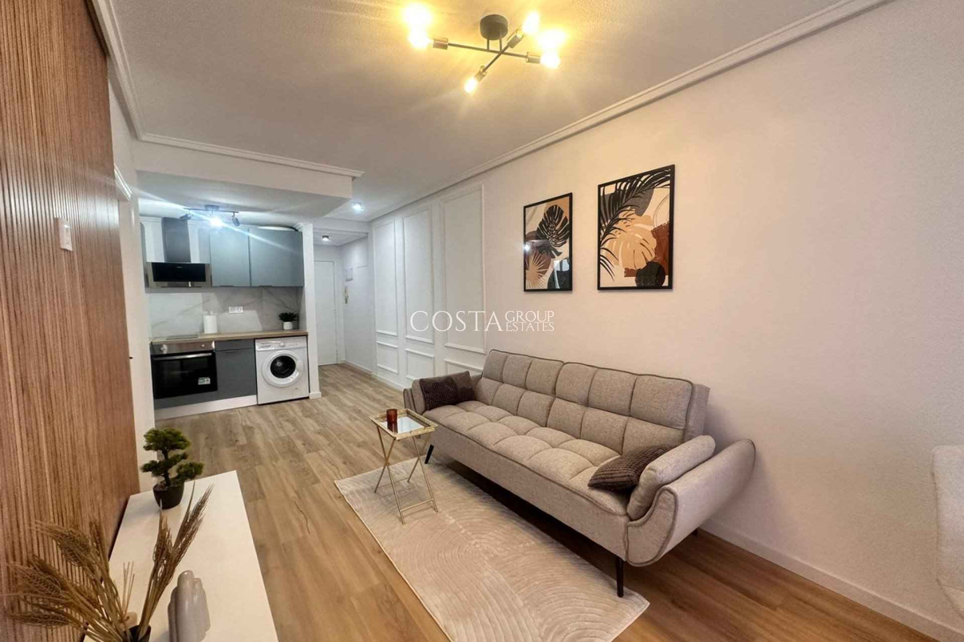 Herverkoop - Apartments -
Torrevieja - Torrevieja Centro