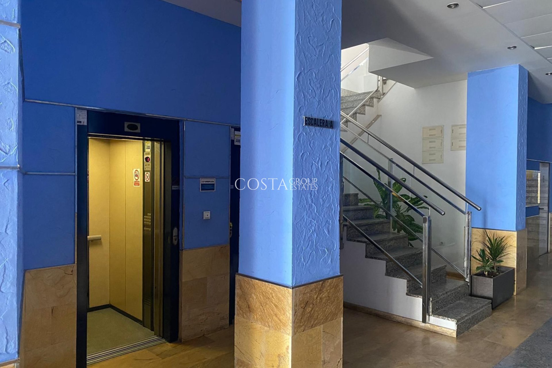 Herverkoop - Apartments -
Torrevieja - Torrevieja Centro