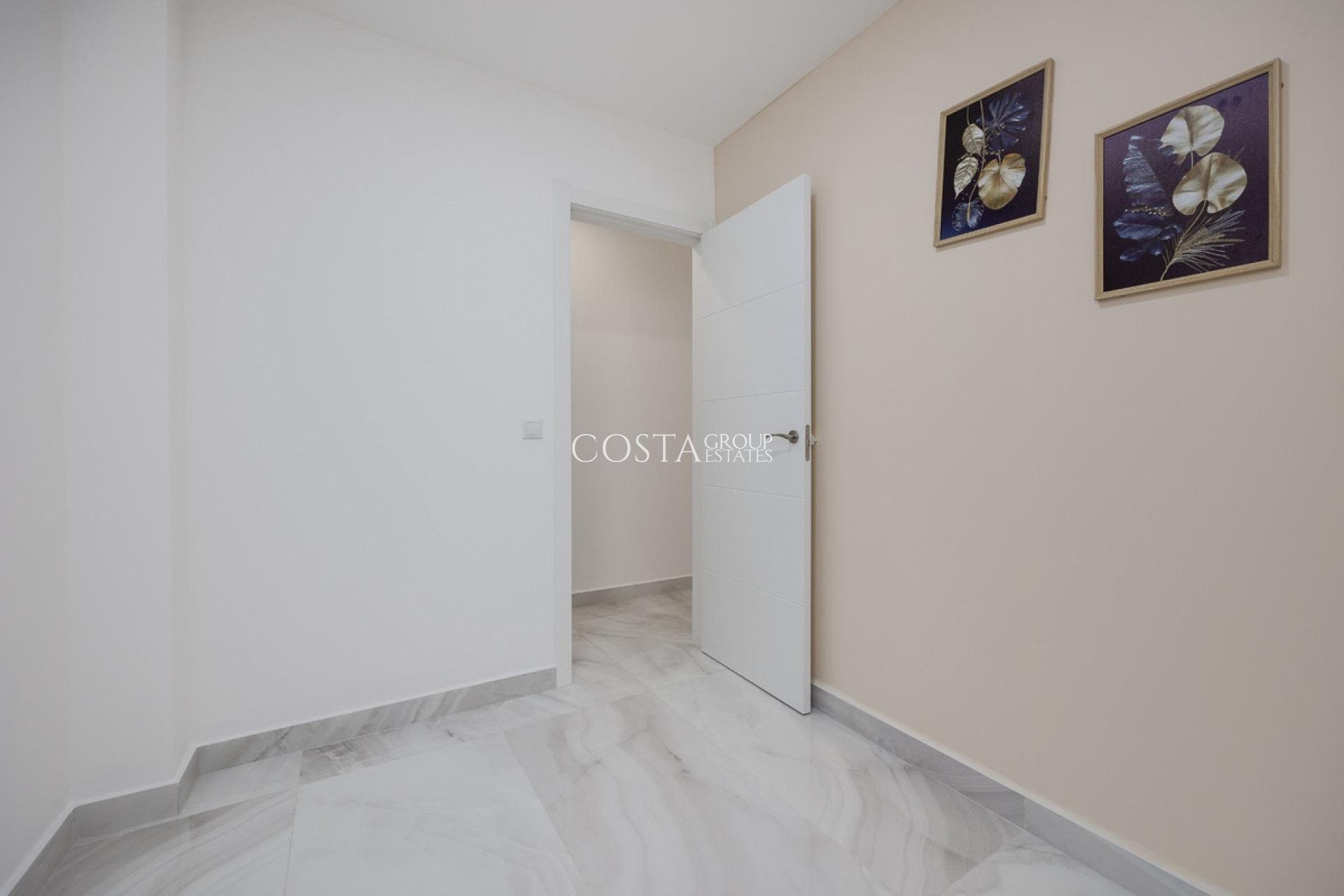 Herverkoop - Apartments -
Torrevieja - Torrevieja Centro