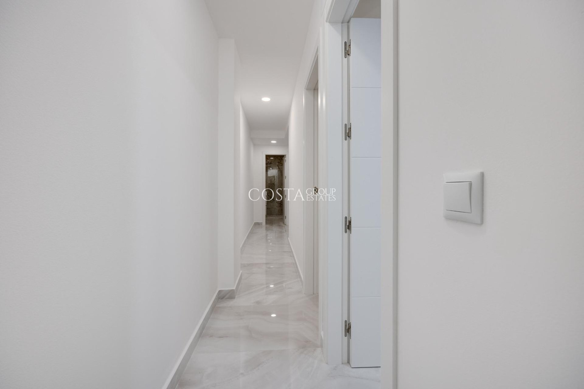 Herverkoop - Apartments -
Torrevieja - Torrevieja Centro