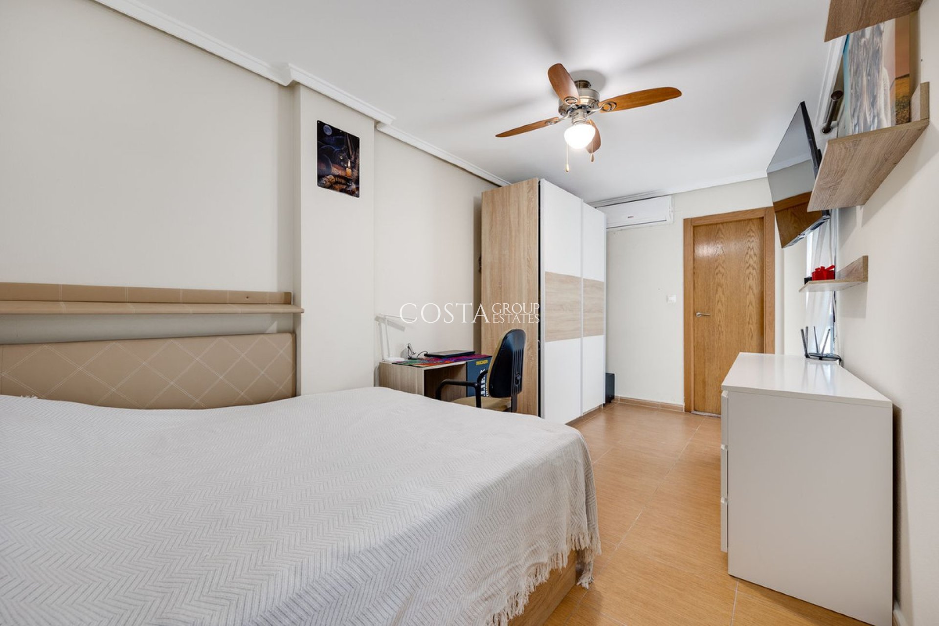Herverkoop - Apartments -
Torrevieja - Torrevieja Centro