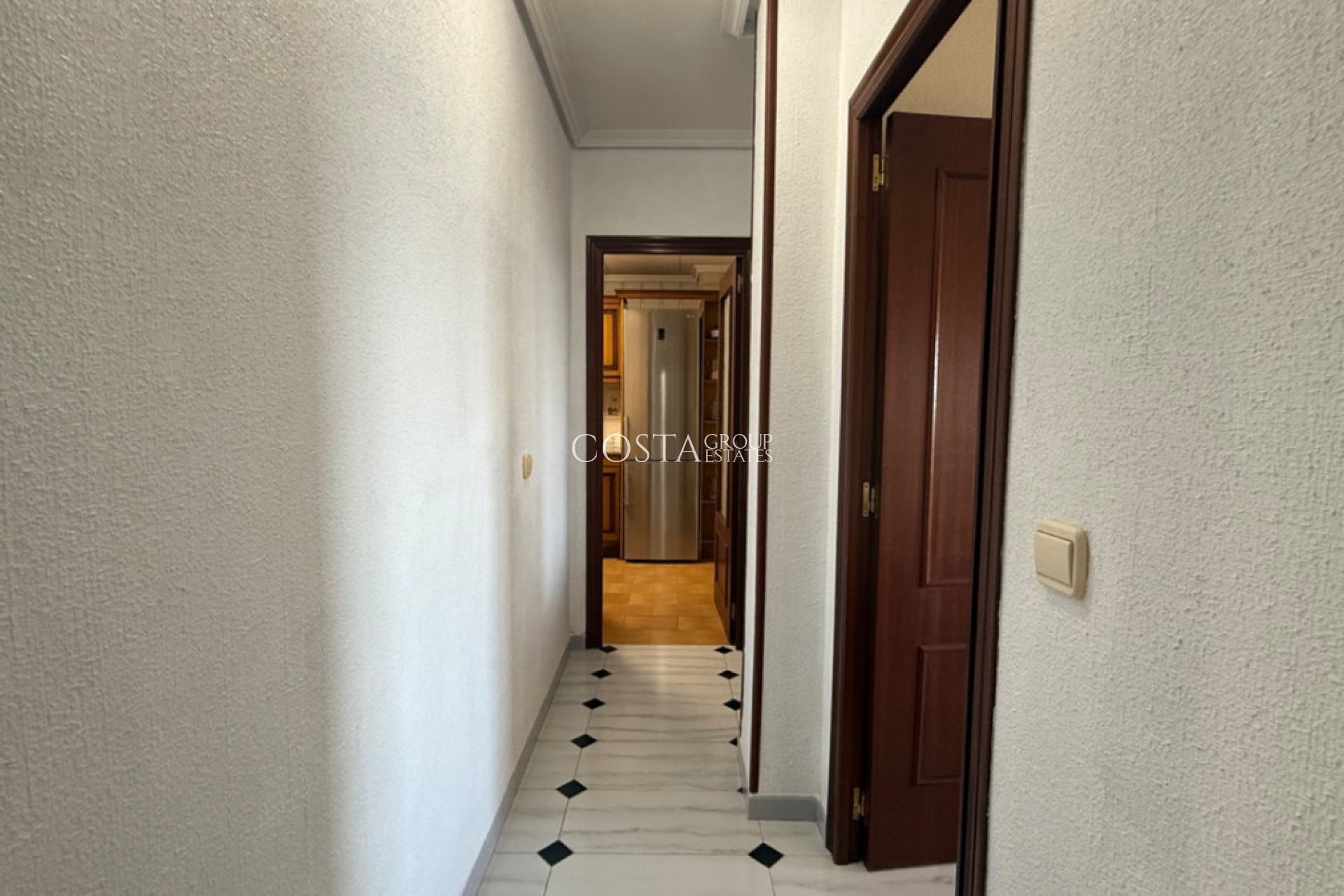Herverkoop - Apartments -
Torrevieja - Torrevieja Centro