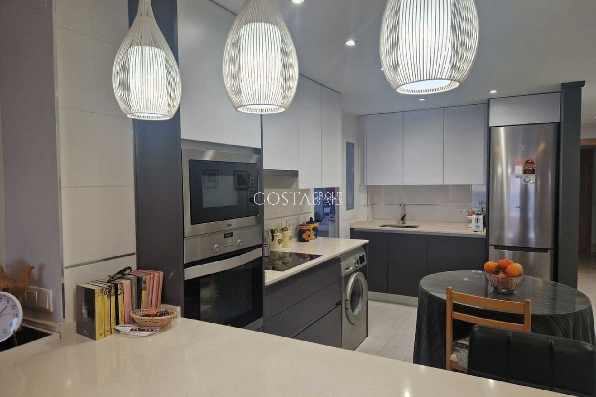 Herverkoop - Apartments -
Torrevieja - Torrevieja Centro