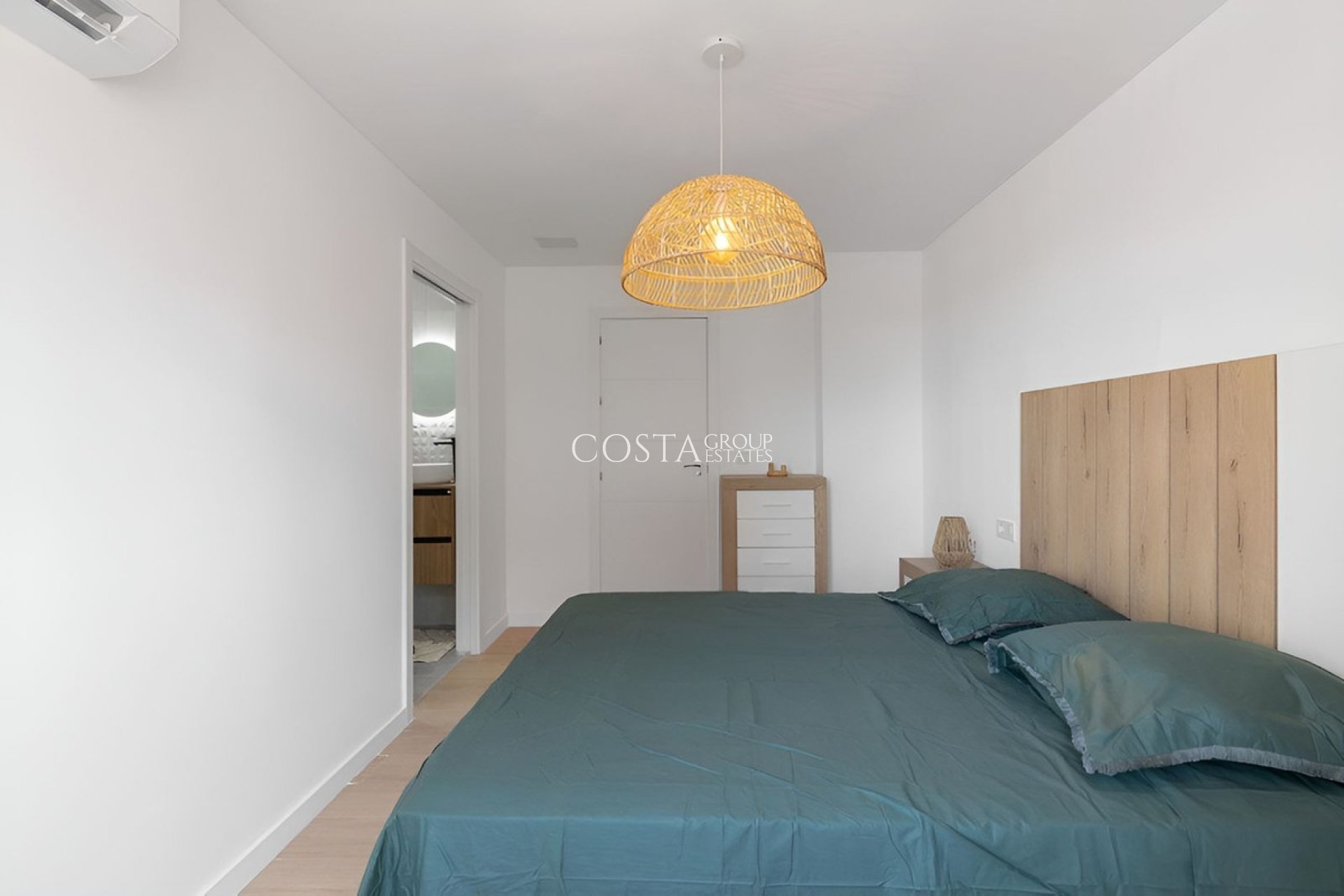 Herverkoop - Apartments -
Torrevieja - Torrevieja Centro