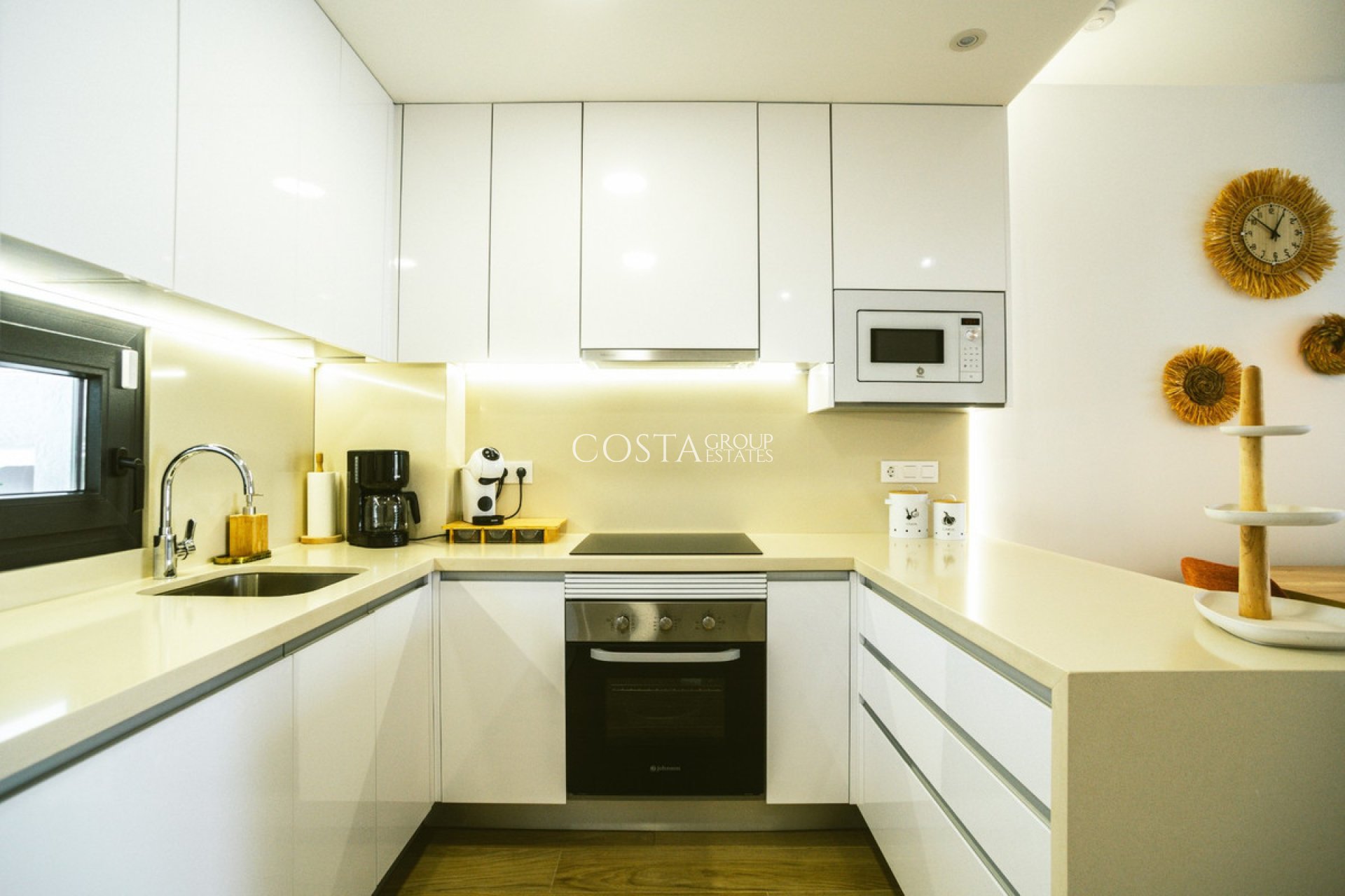 Herverkoop - Apartments -
Torrevieja - Torrevieja Centro