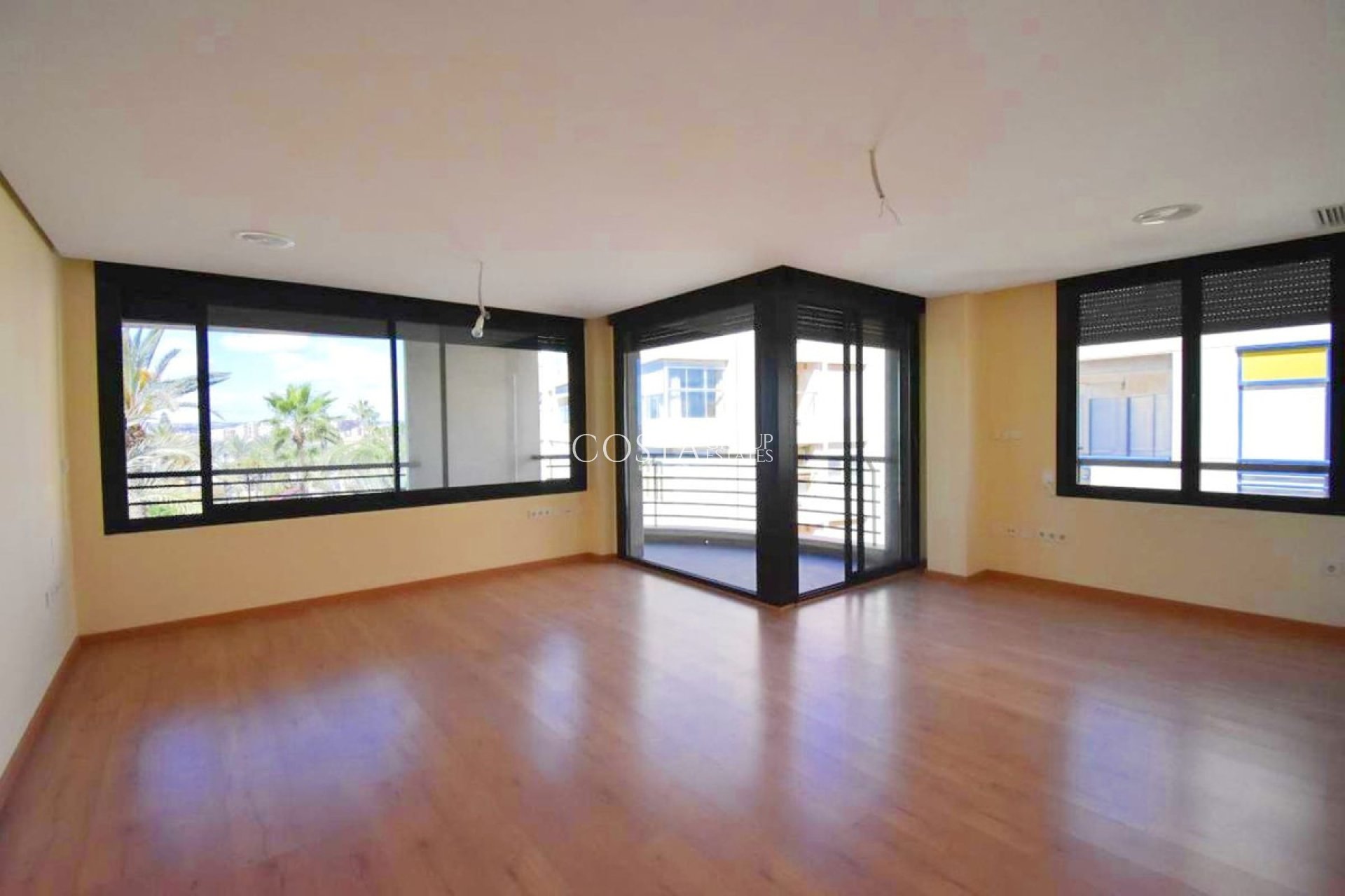 Herverkoop - Apartments -
Torrevieja - Torrevieja Centro