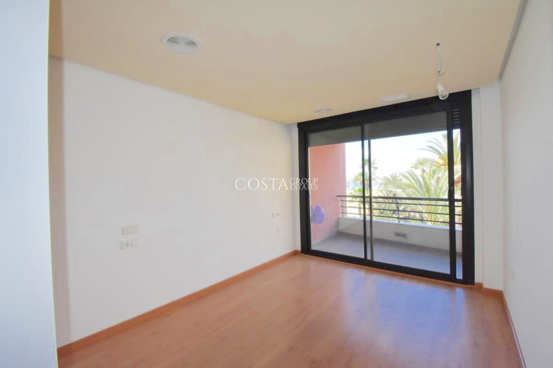 Herverkoop - Apartments -
Torrevieja - Torrevieja Centro