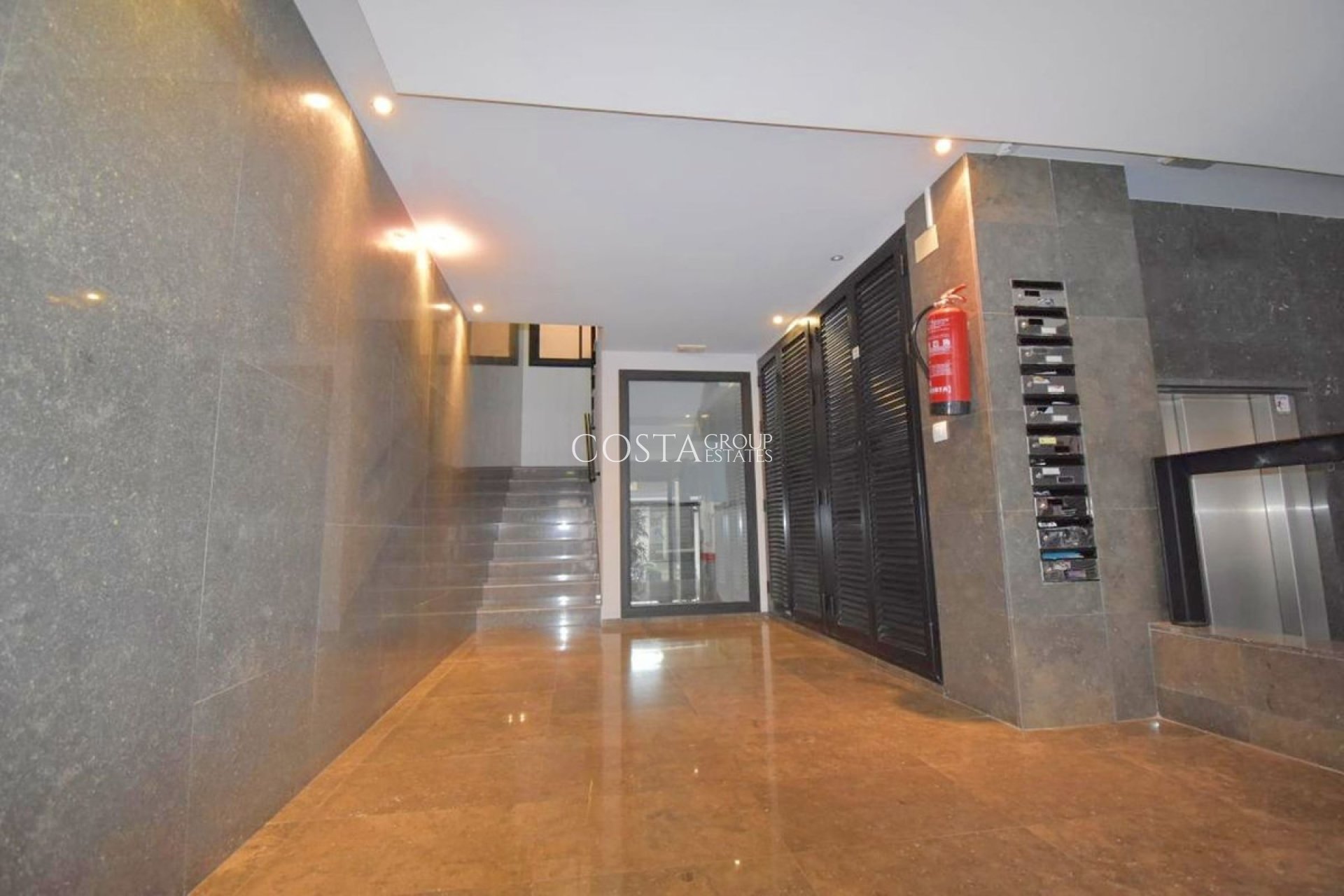 Herverkoop - Apartments -
Torrevieja - Torrevieja Centro