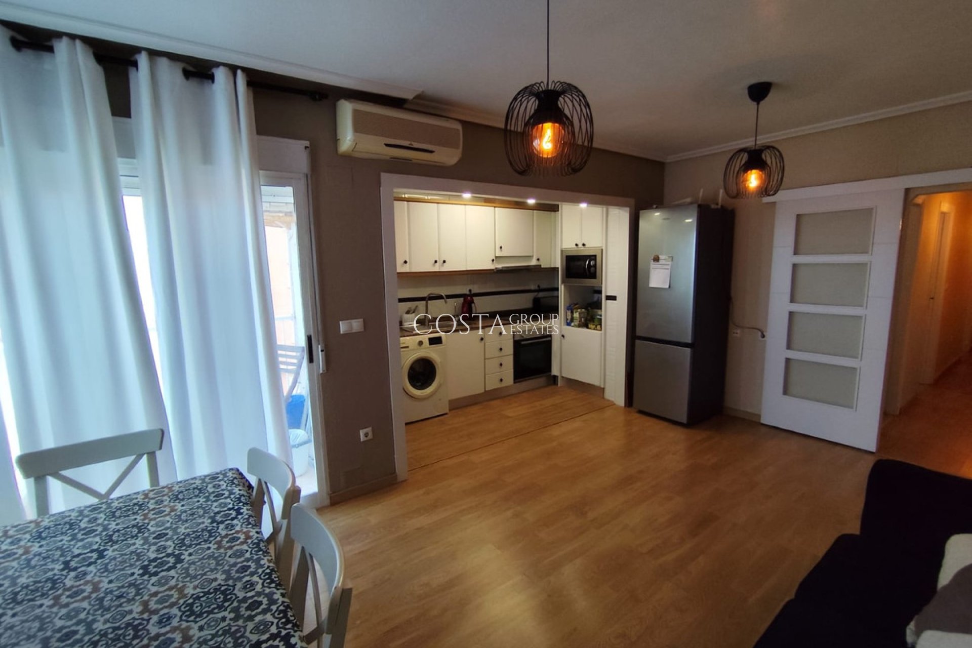 Herverkoop - Apartments -
Torrevieja - Torrevieja Centro