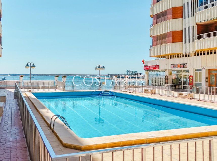 Herverkoop - Apartments -
Torrevieja - Torrevieja Centro