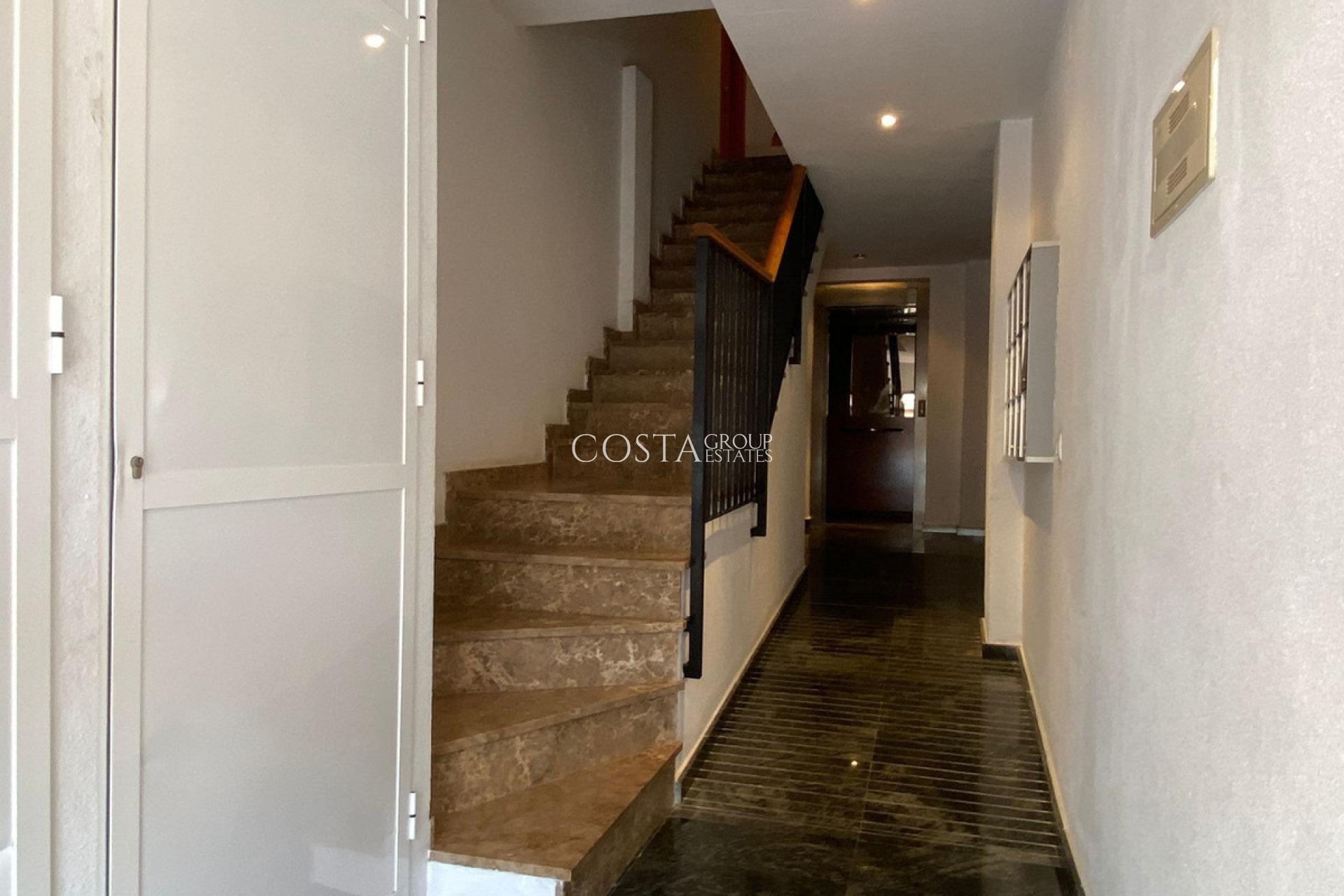 Herverkoop - Apartments -
Torrevieja - Torrevieja Centro