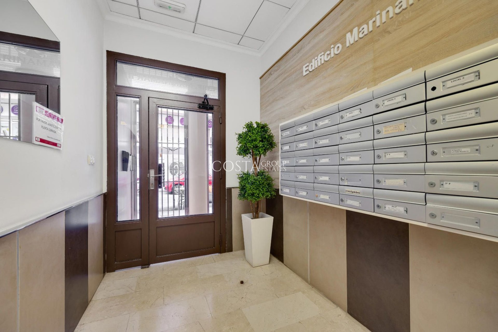 Herverkoop - Apartments -
Torrevieja - Torrevieja Centro