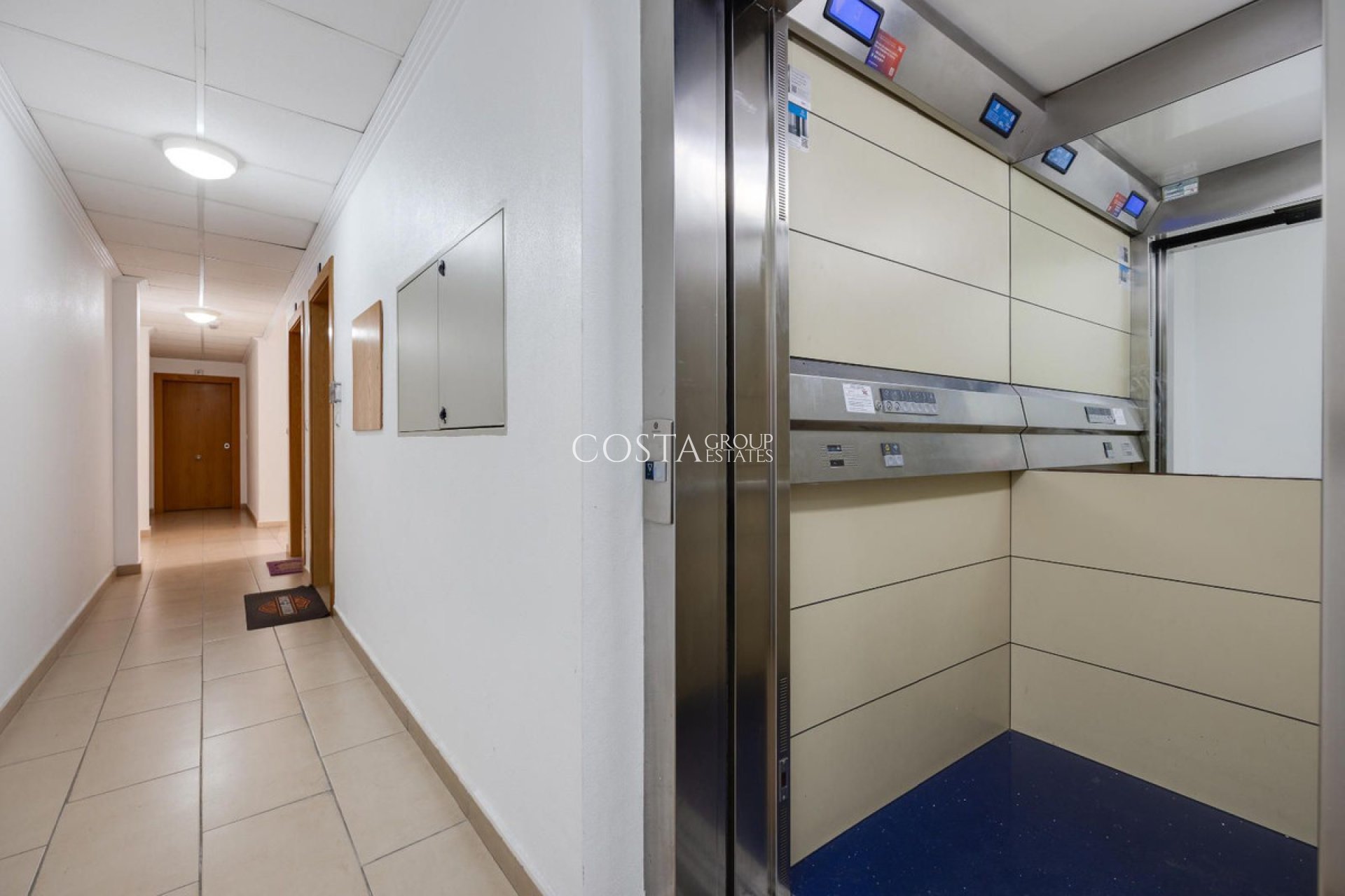 Herverkoop - Apartments -
Torrevieja - Torrevieja Centro