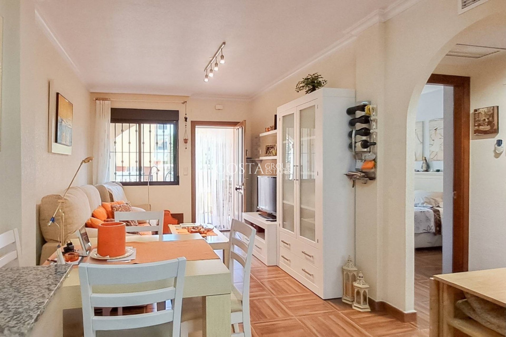 Herverkoop - Apartments -
Torrevieja - Torrevieja Centro