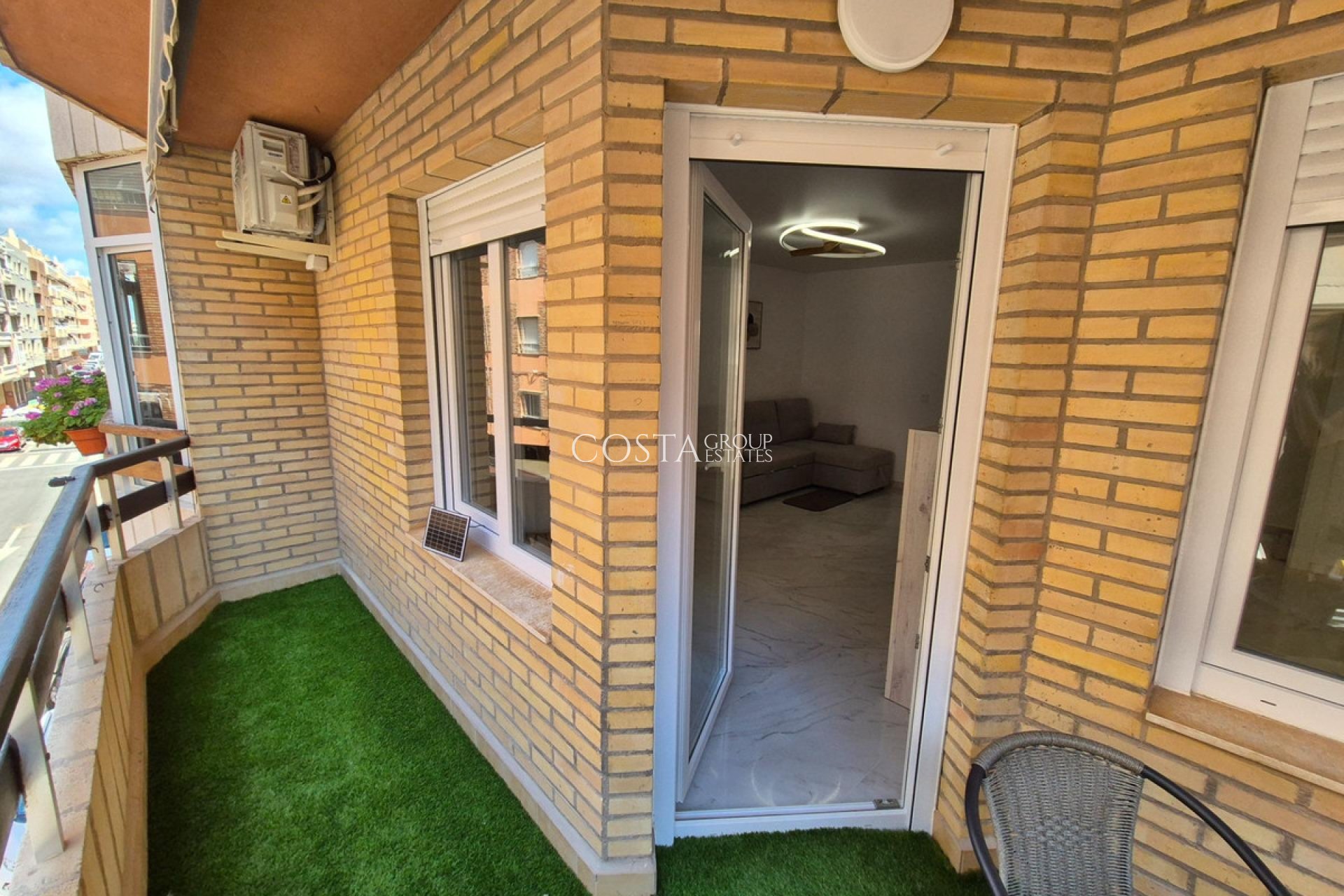 Herverkoop - Apartments -
Torrevieja - Torrevieja Centro